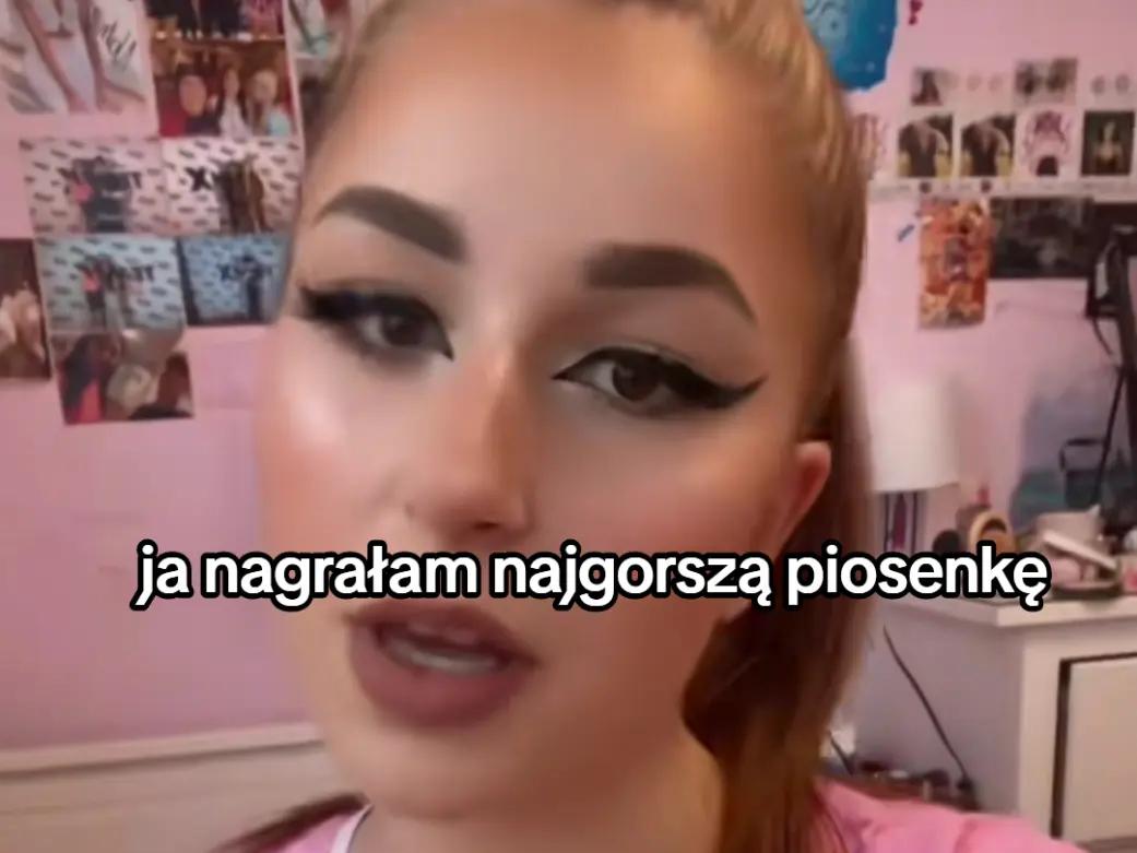 @👽