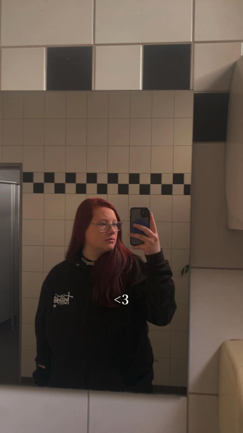 @Lena
