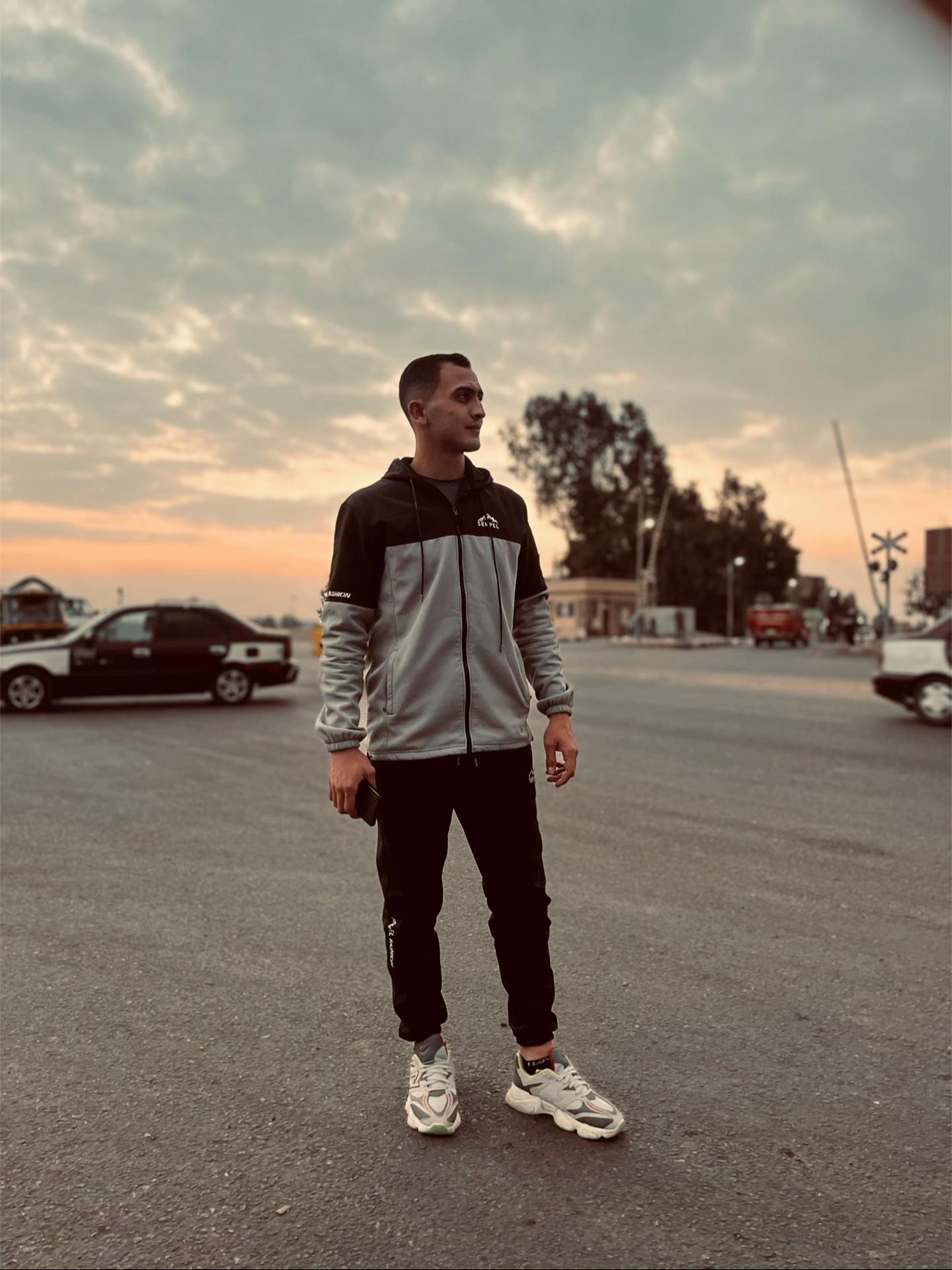 @ٱبوﺣجٱج"لسميعني"✈️🤍