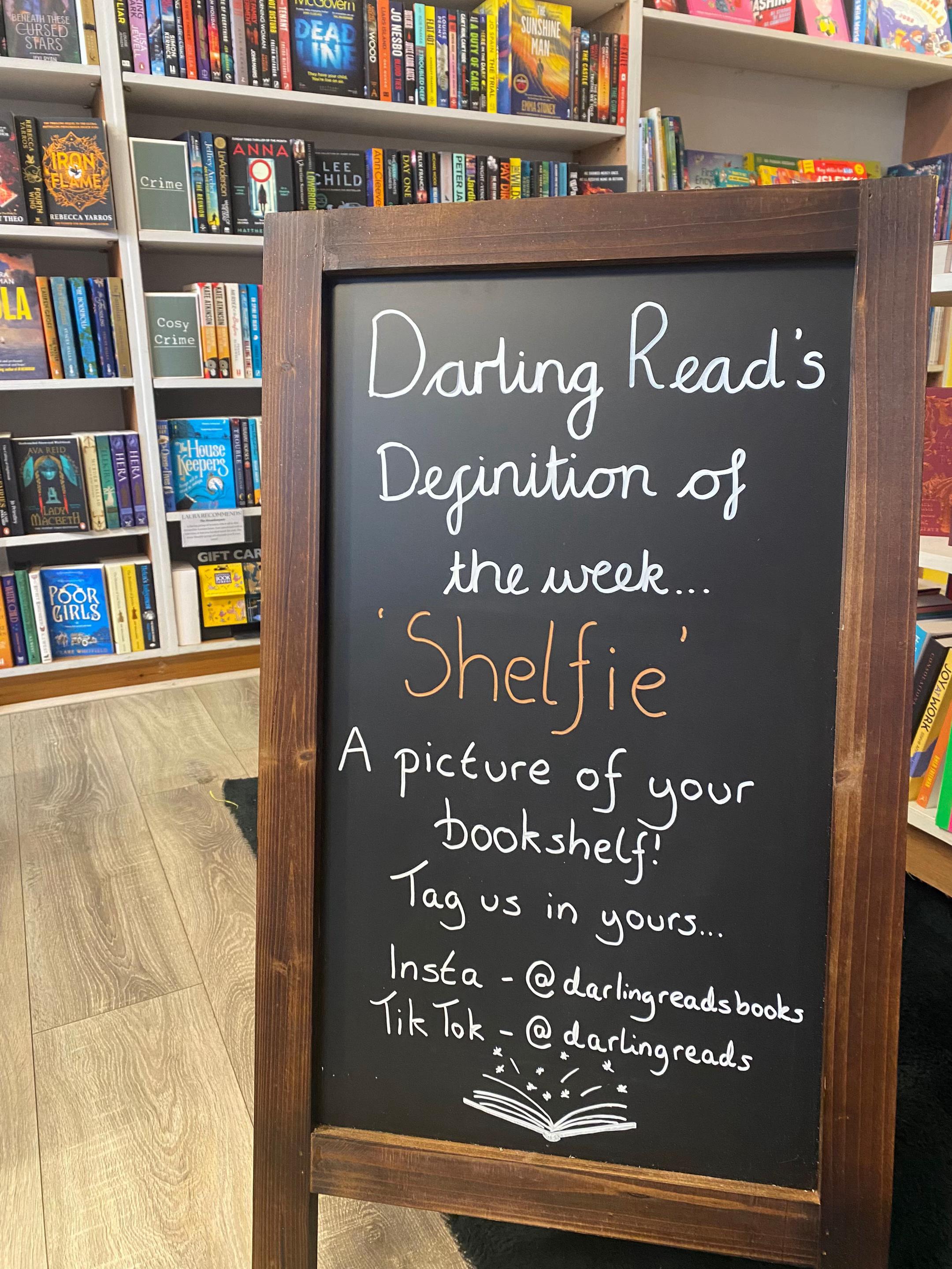 @DarlingReads