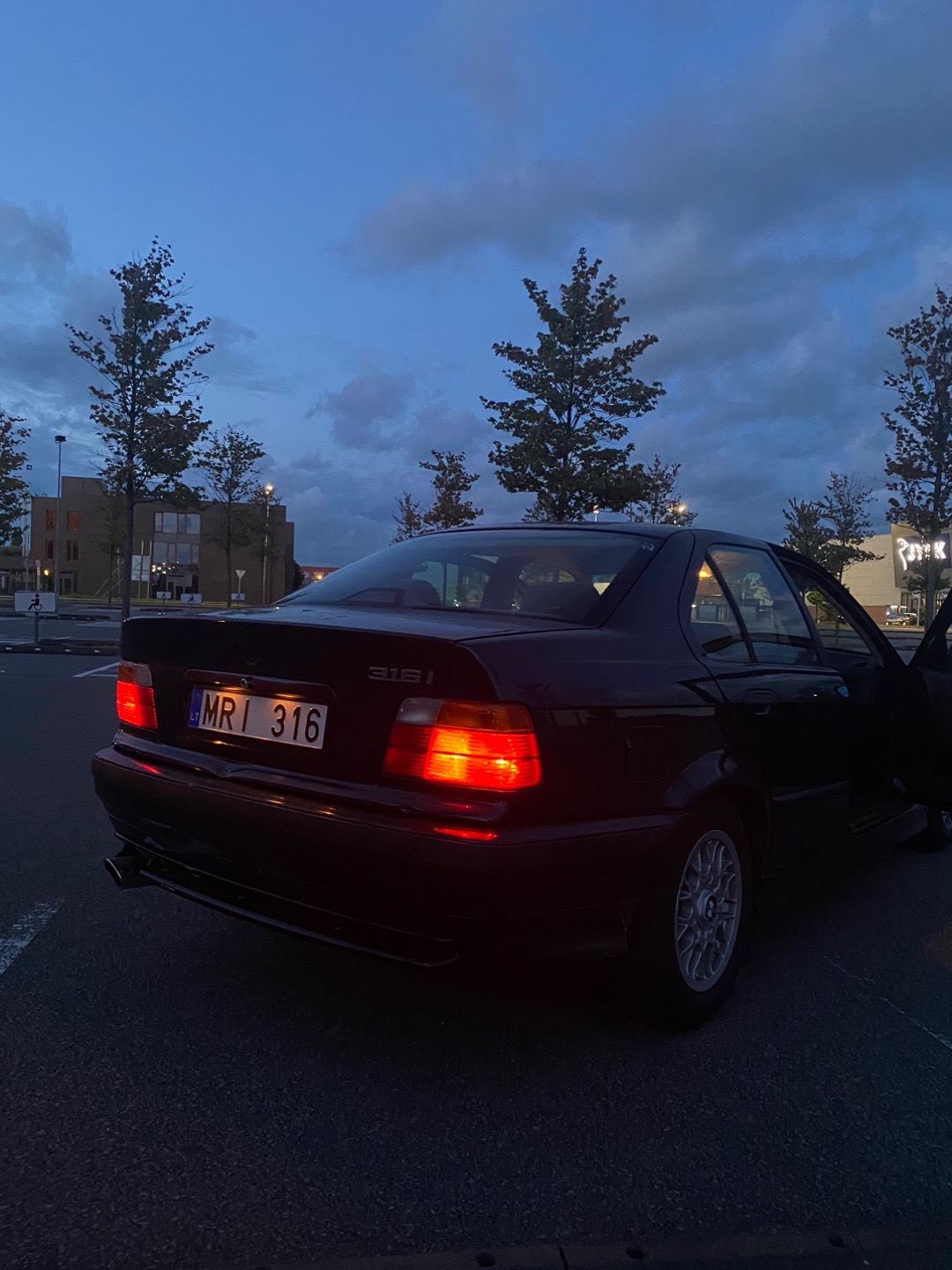 @tskudzinskas