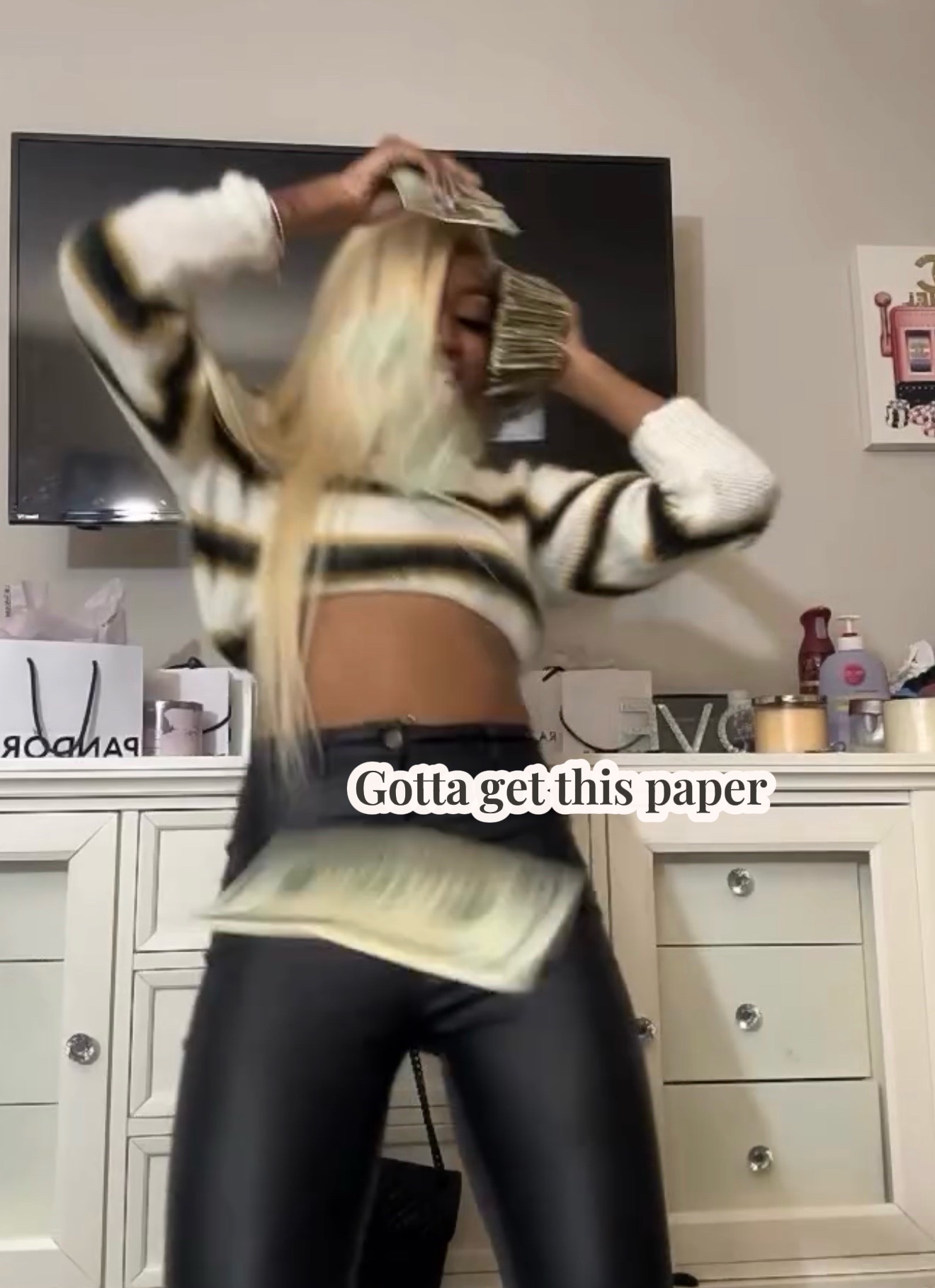 @TAY KENZIE