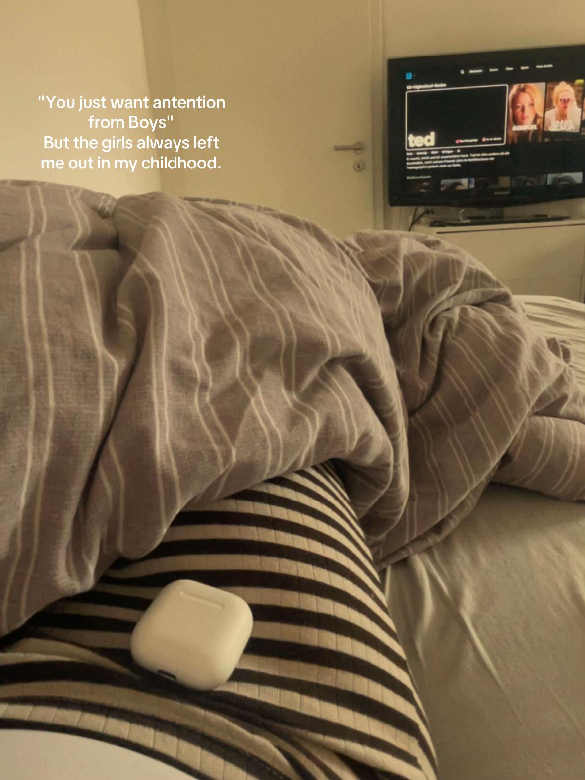 @𝓂𝒶𝓎𝒶