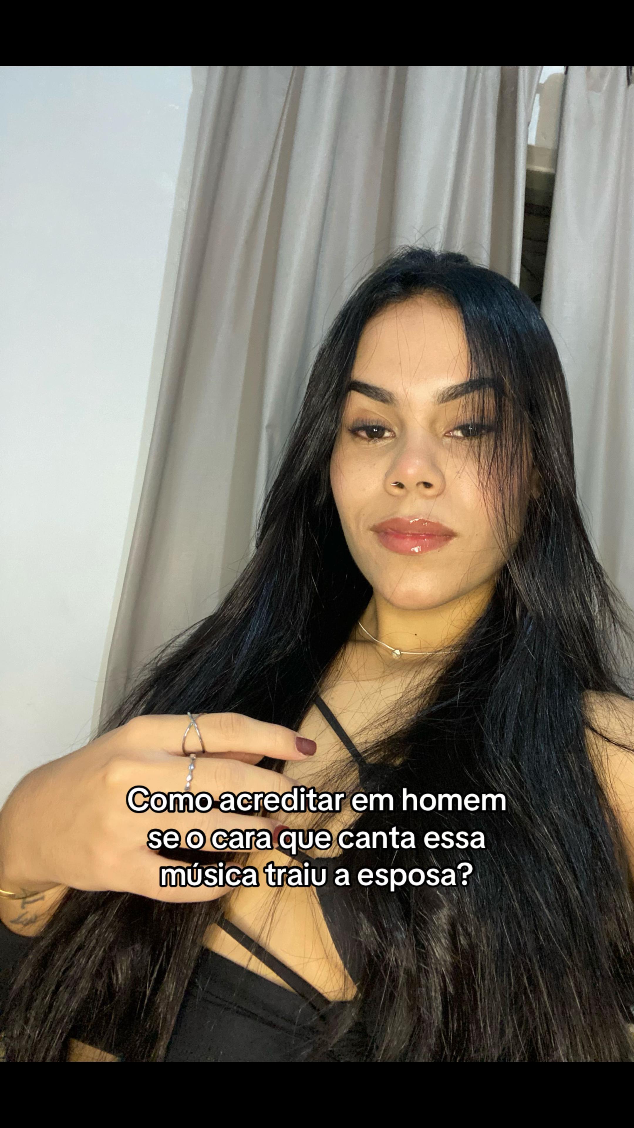 @Briéli