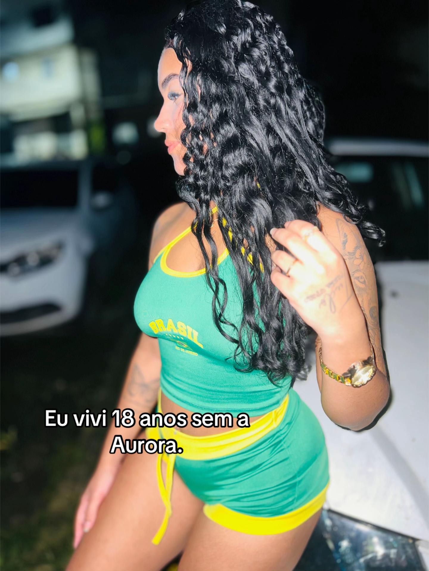 @Aninha_07