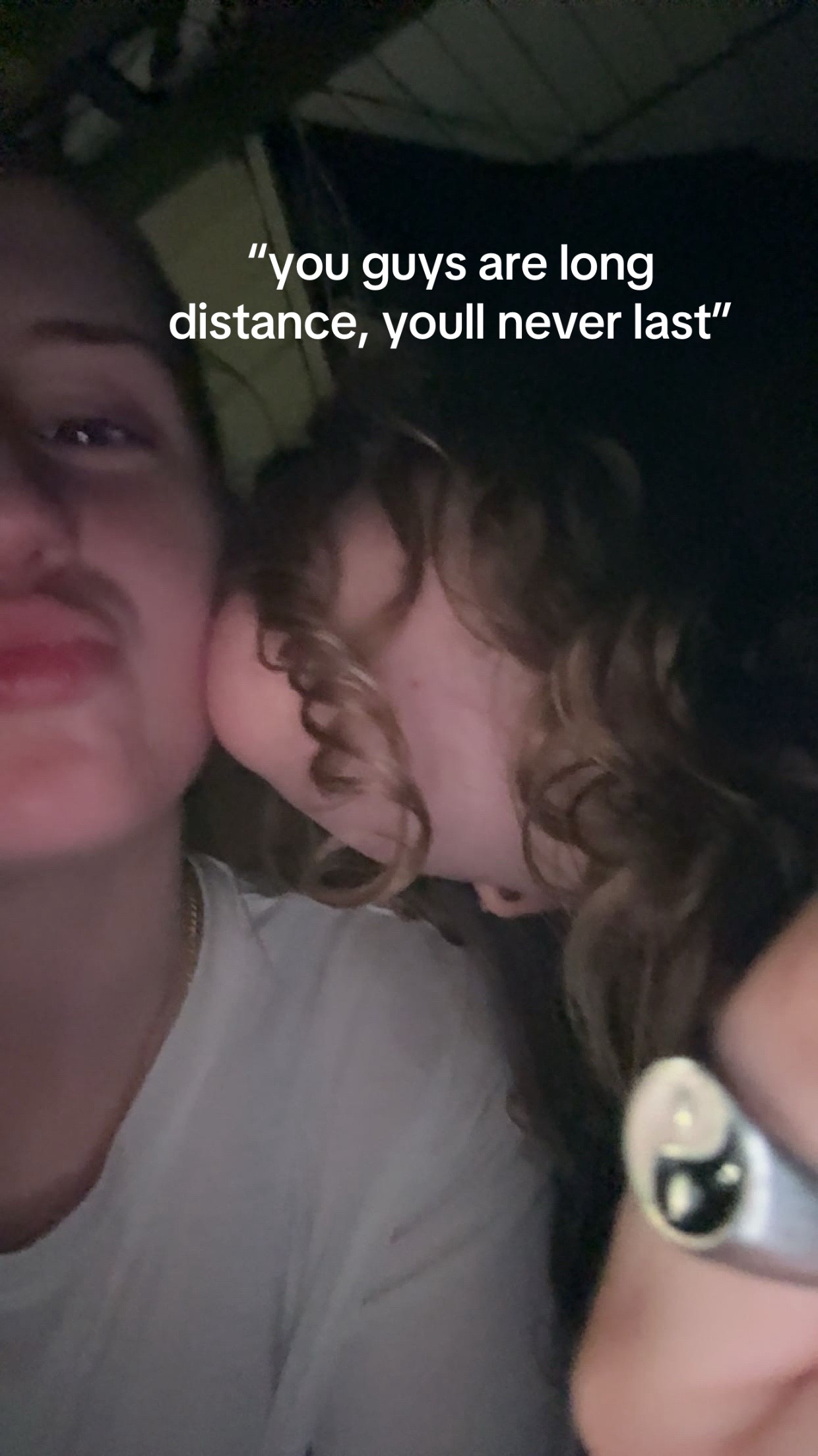 @Livi👩🏼❤️💋👩🏼