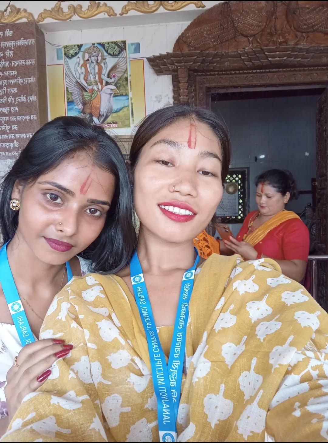 @rakhi thakur🌸🕊️