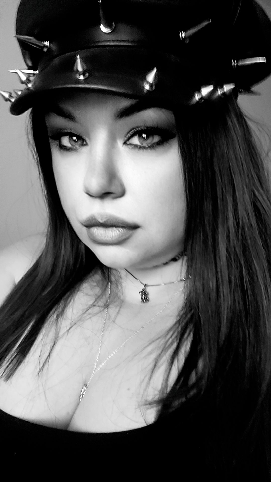 @MandelaChrissix
