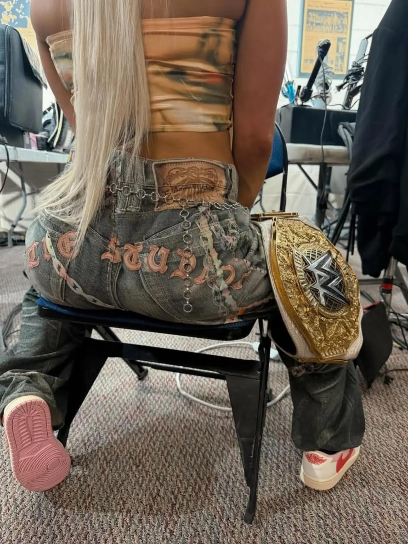 @LIV MORGAN LOVE