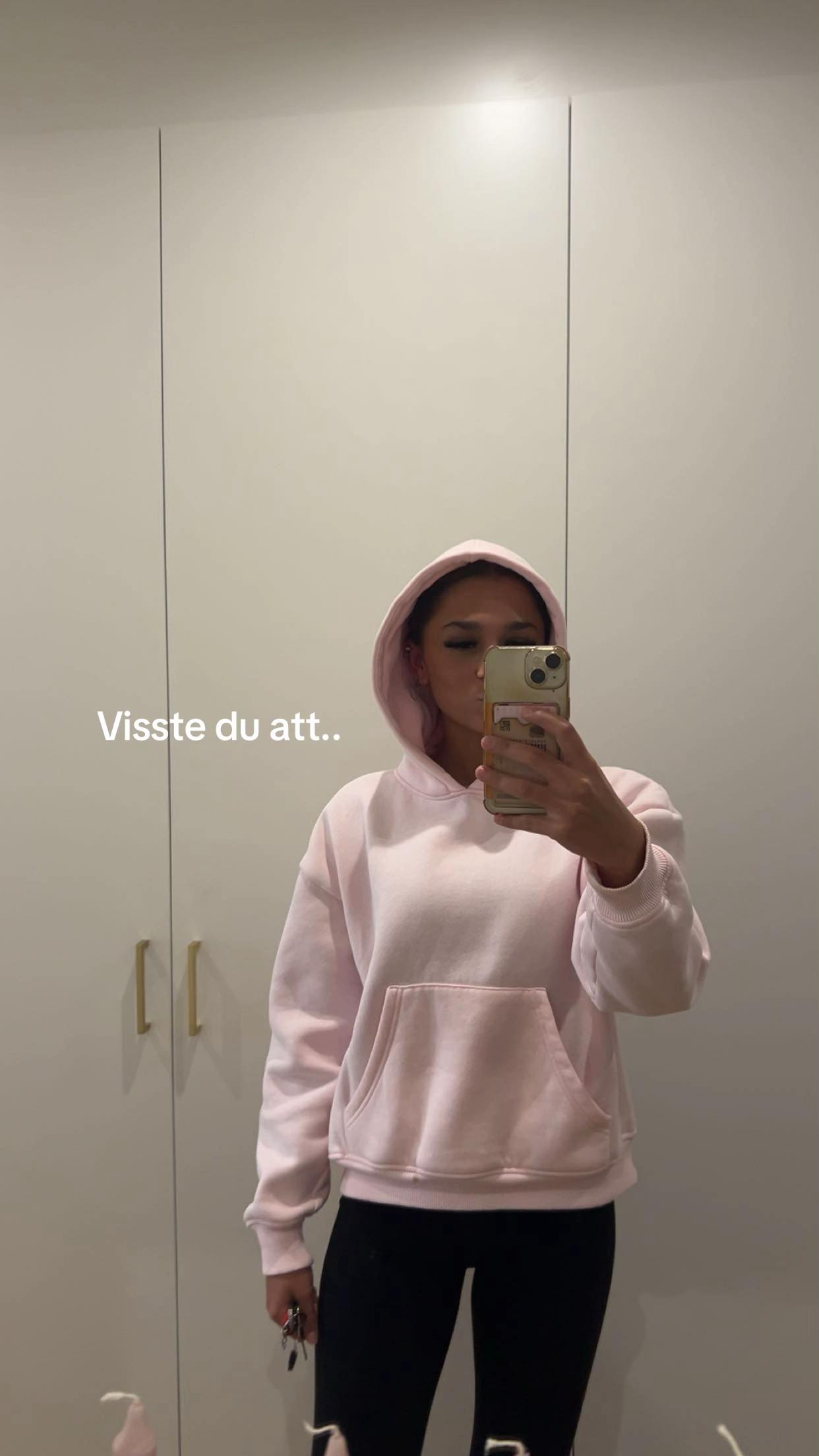 @#dfknbezza👐🏼