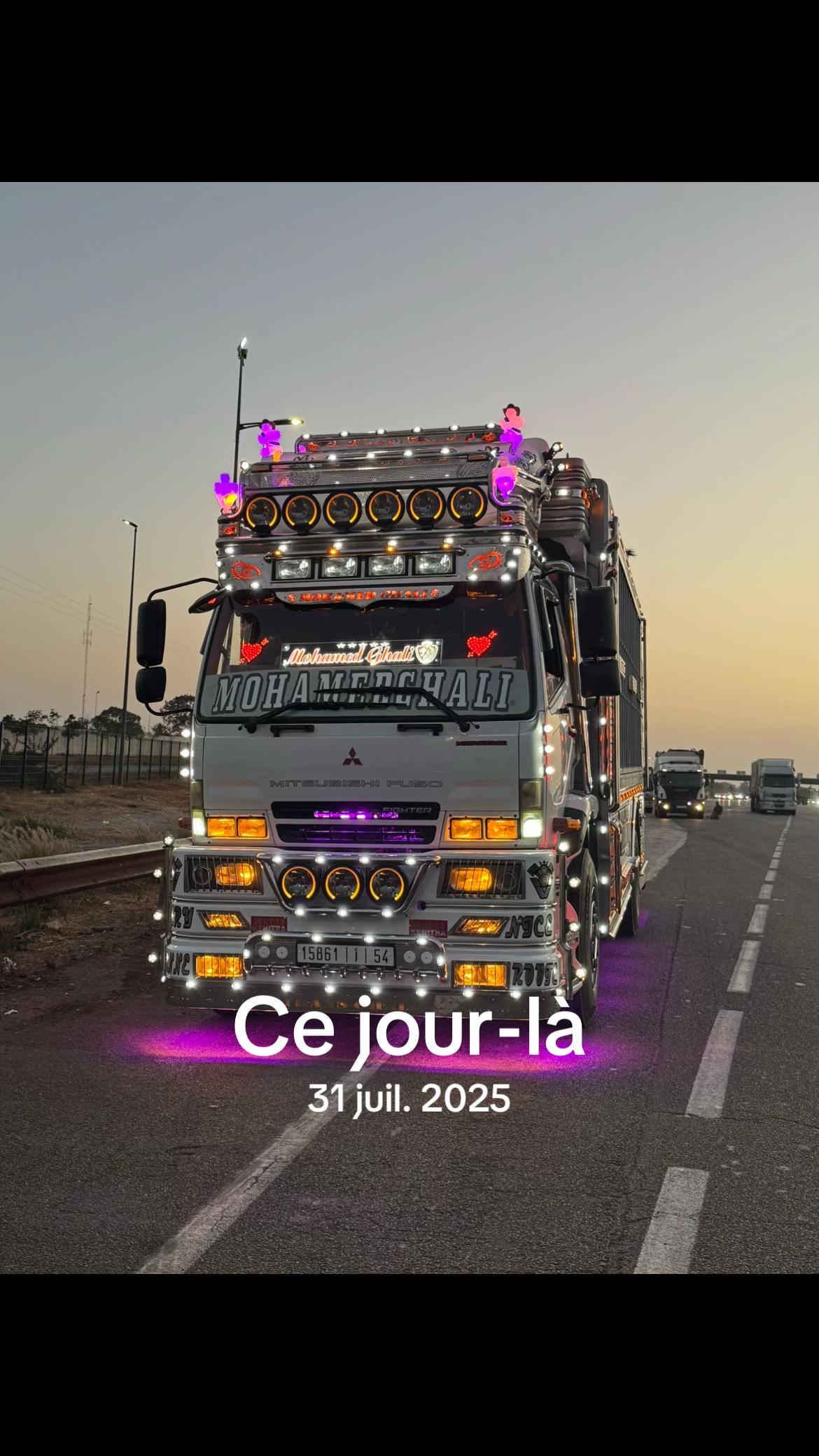 @Mohamed amine 🤍🤍 .