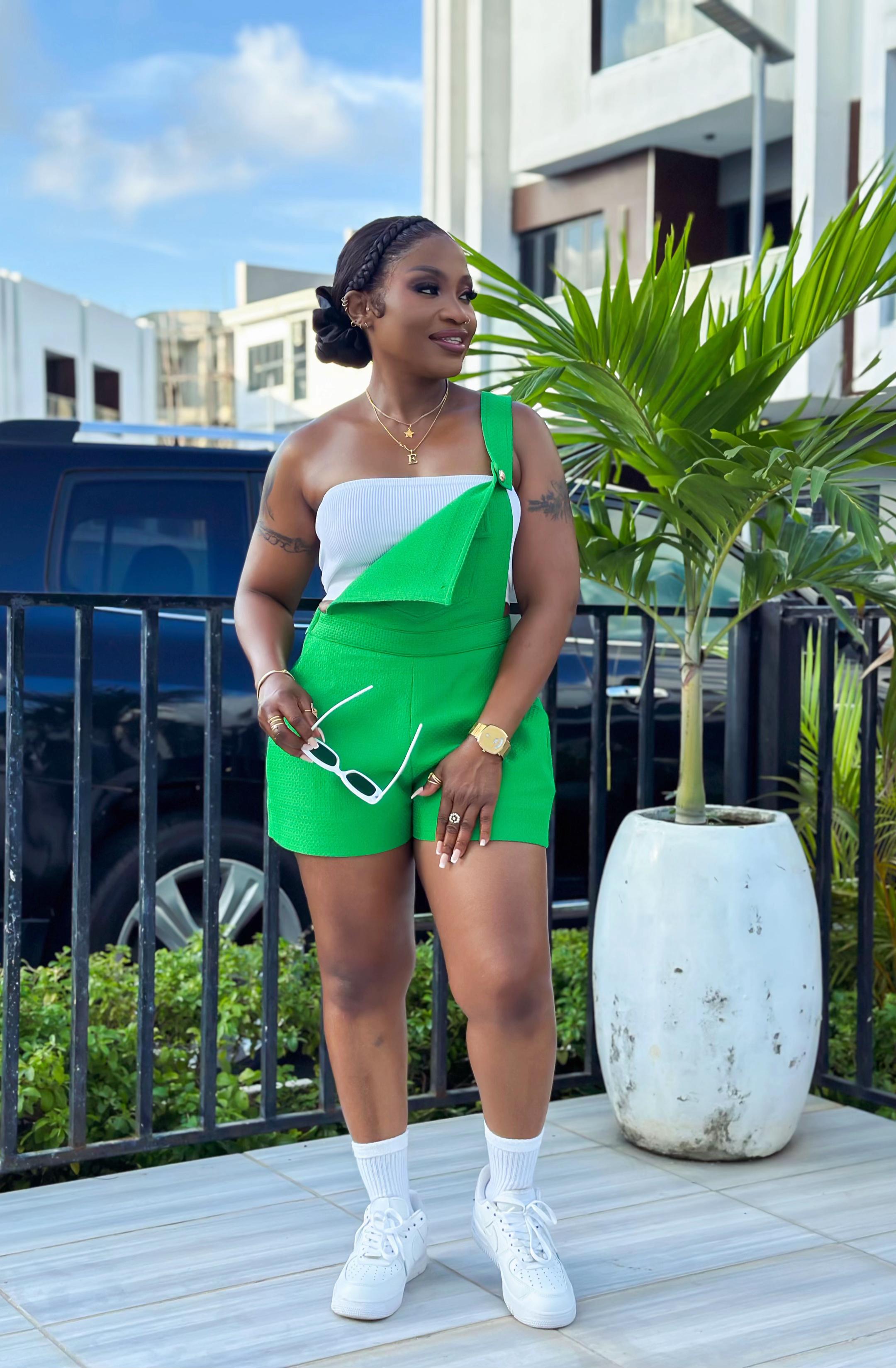 @Estree (Esther Olorunfemi)