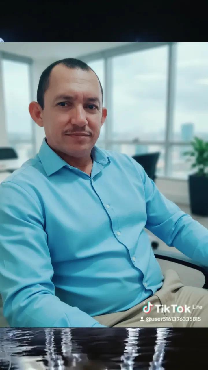 @Óscar Lanza