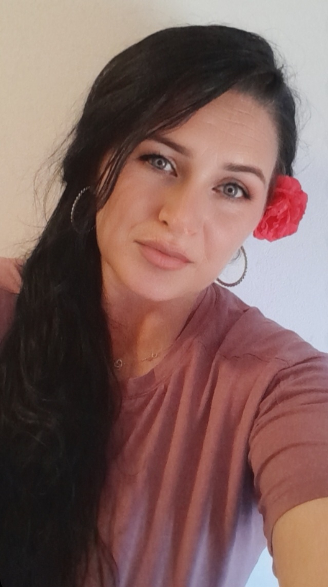 @Georgiana❤️G 🧡