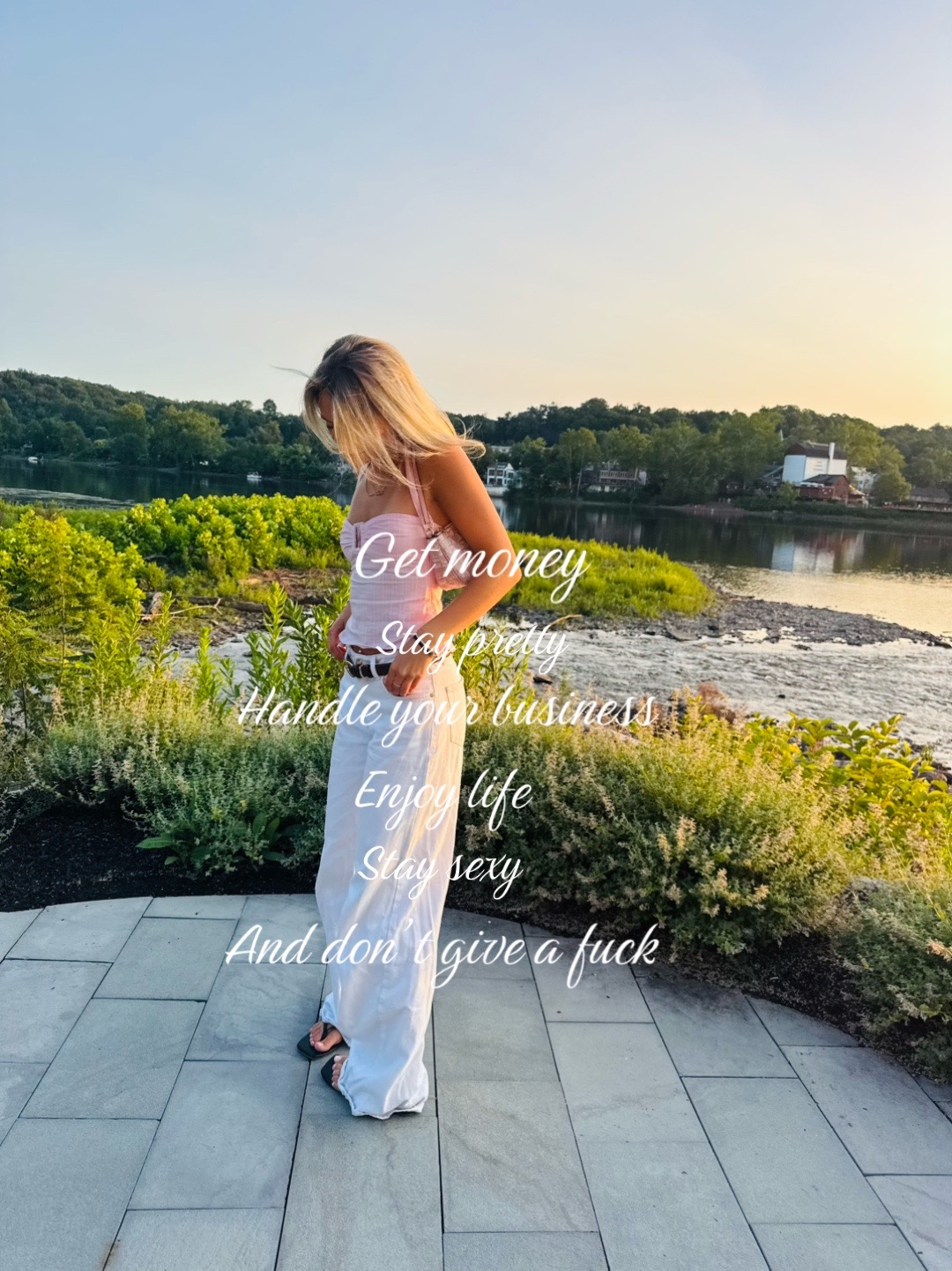 @A N N A 🪽 ⭐️ ✨ 🛍️