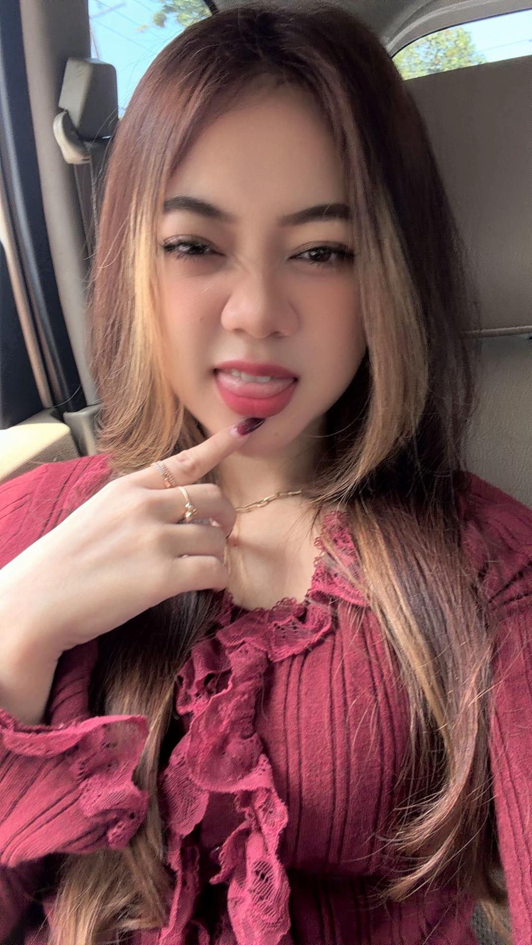 @VELOVE SELLY🌻