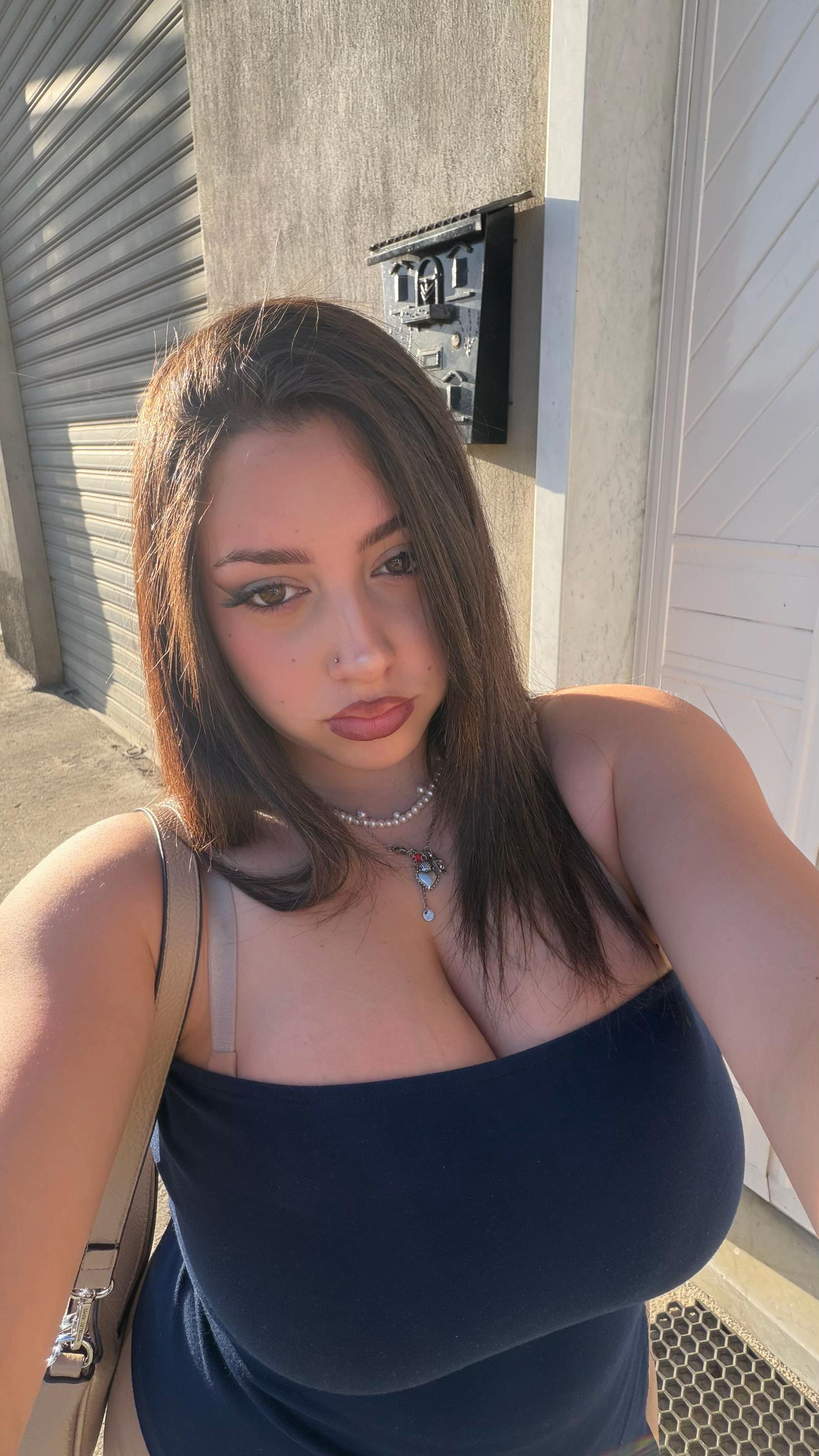 @🦂