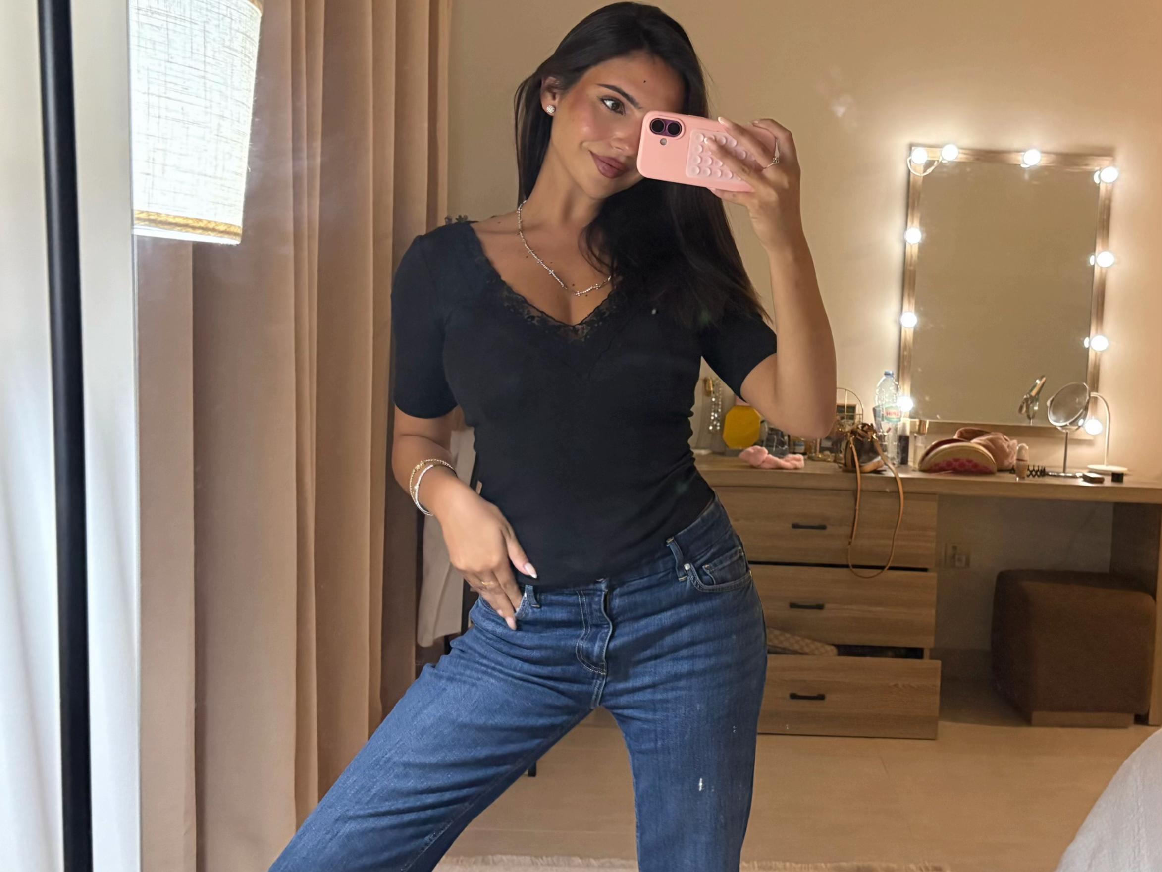 @María