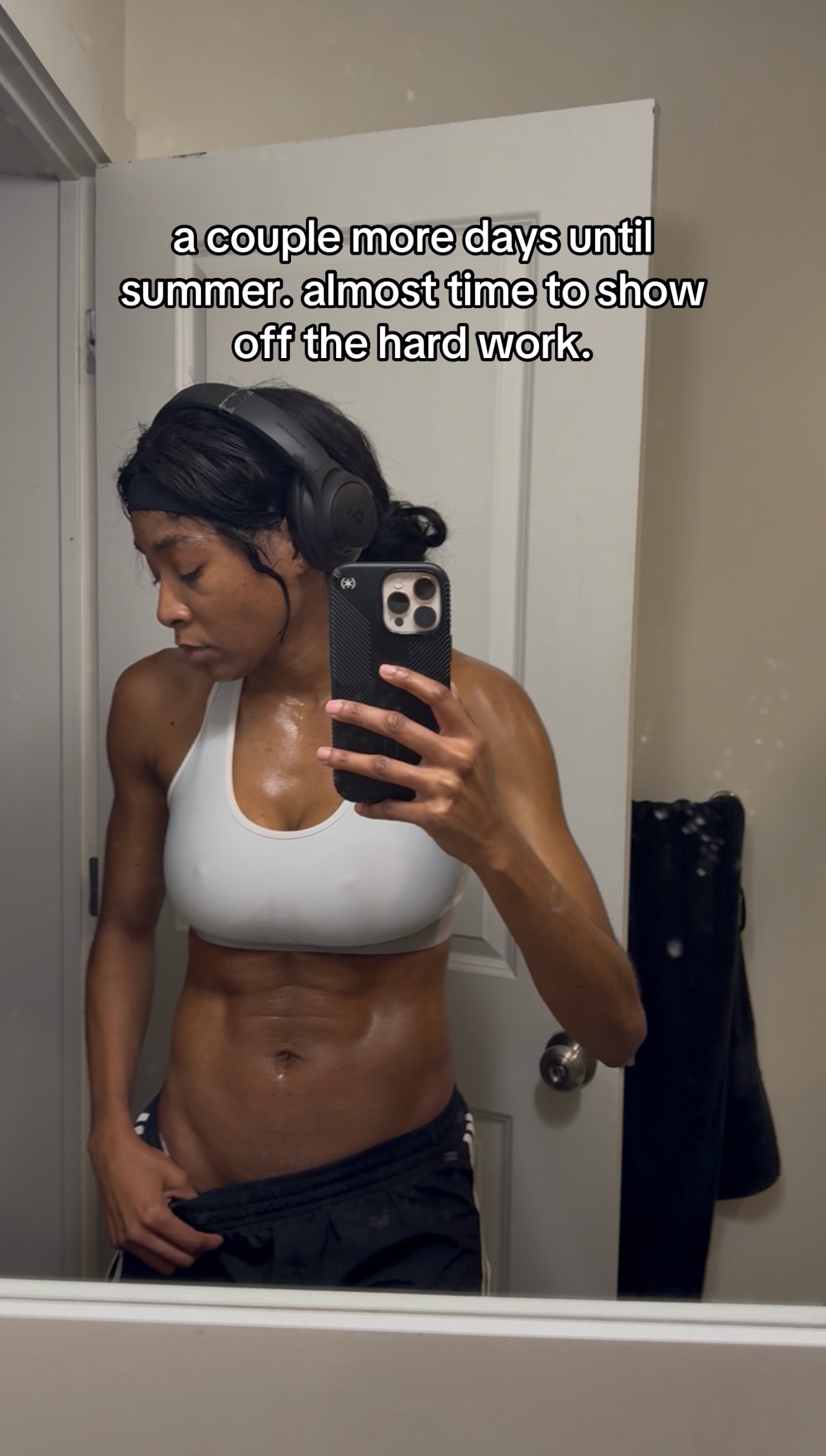 @bodybymeeks