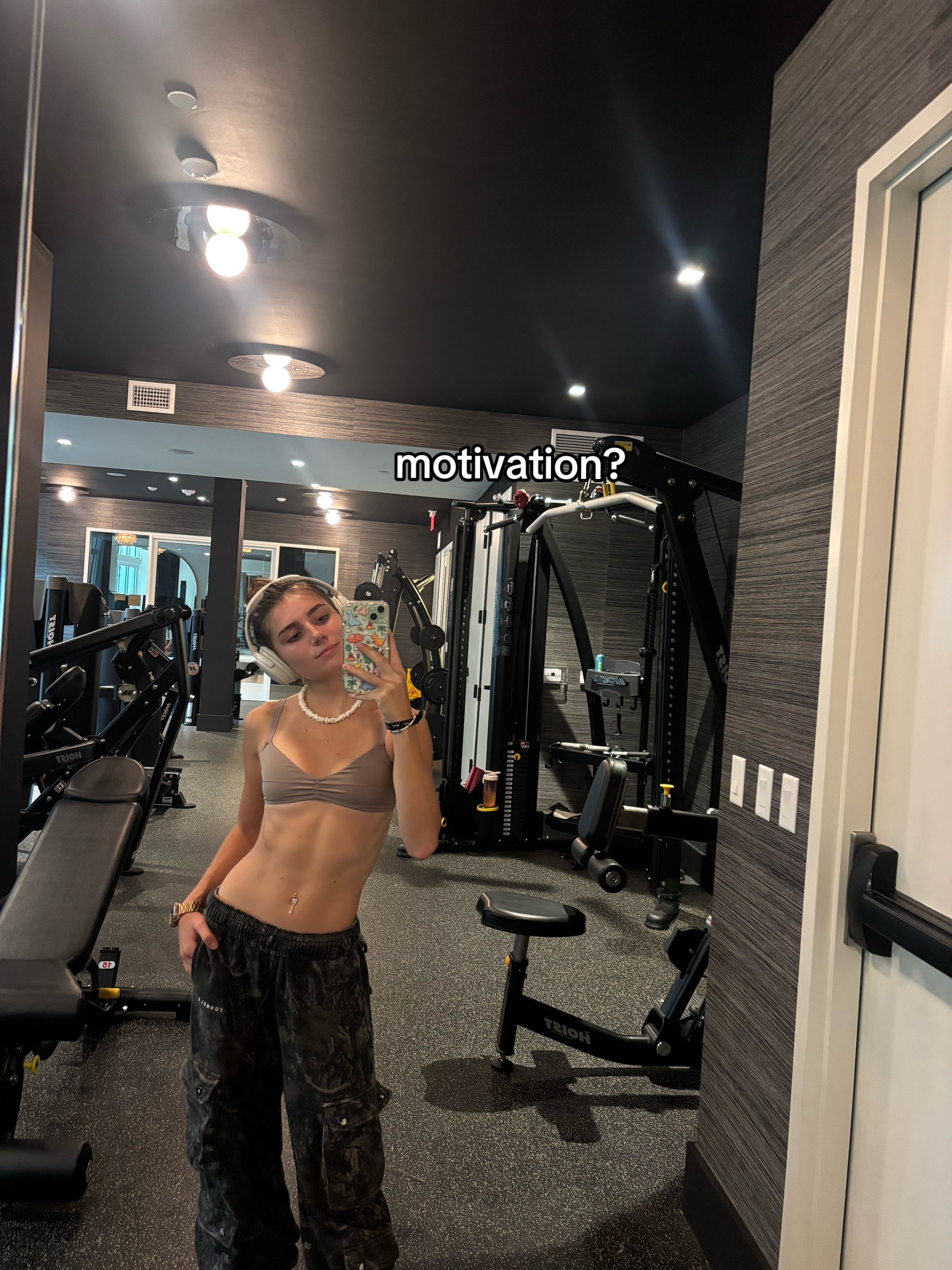 @daniela
