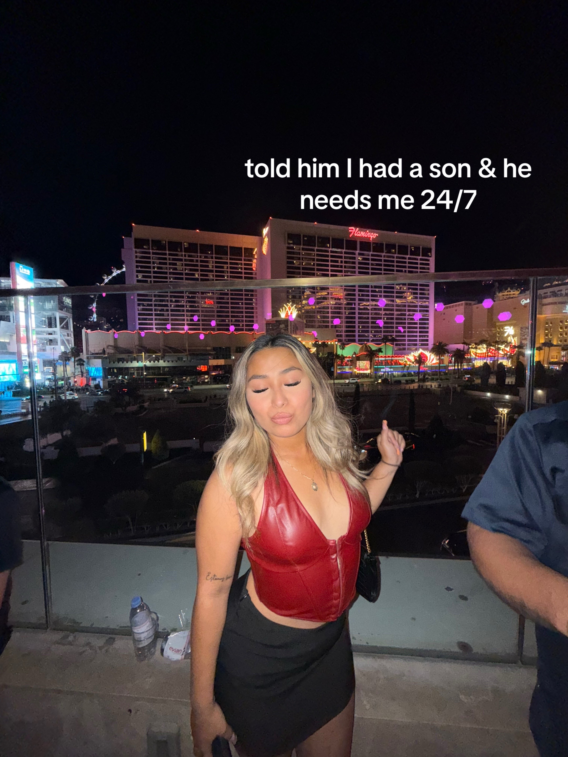 @👸🏼