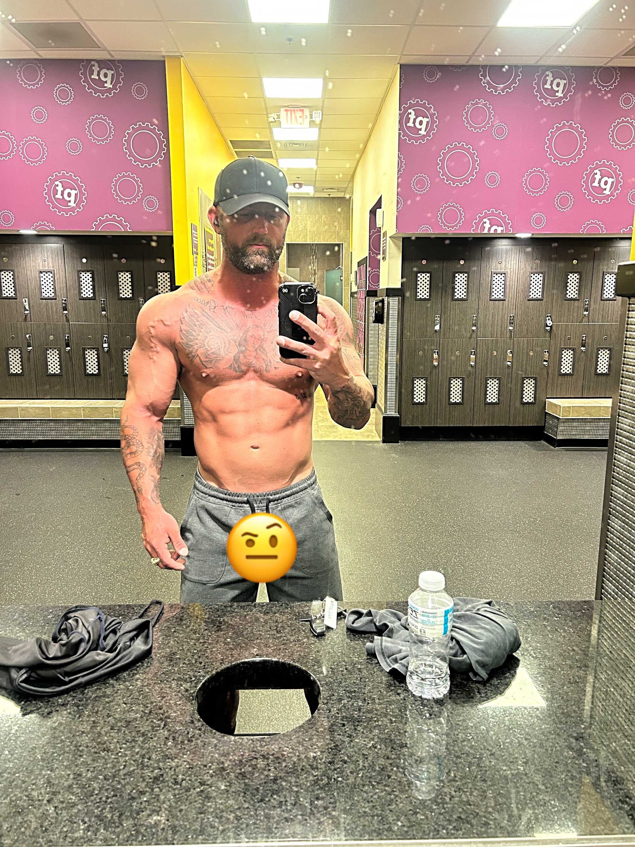 @richieswollerton