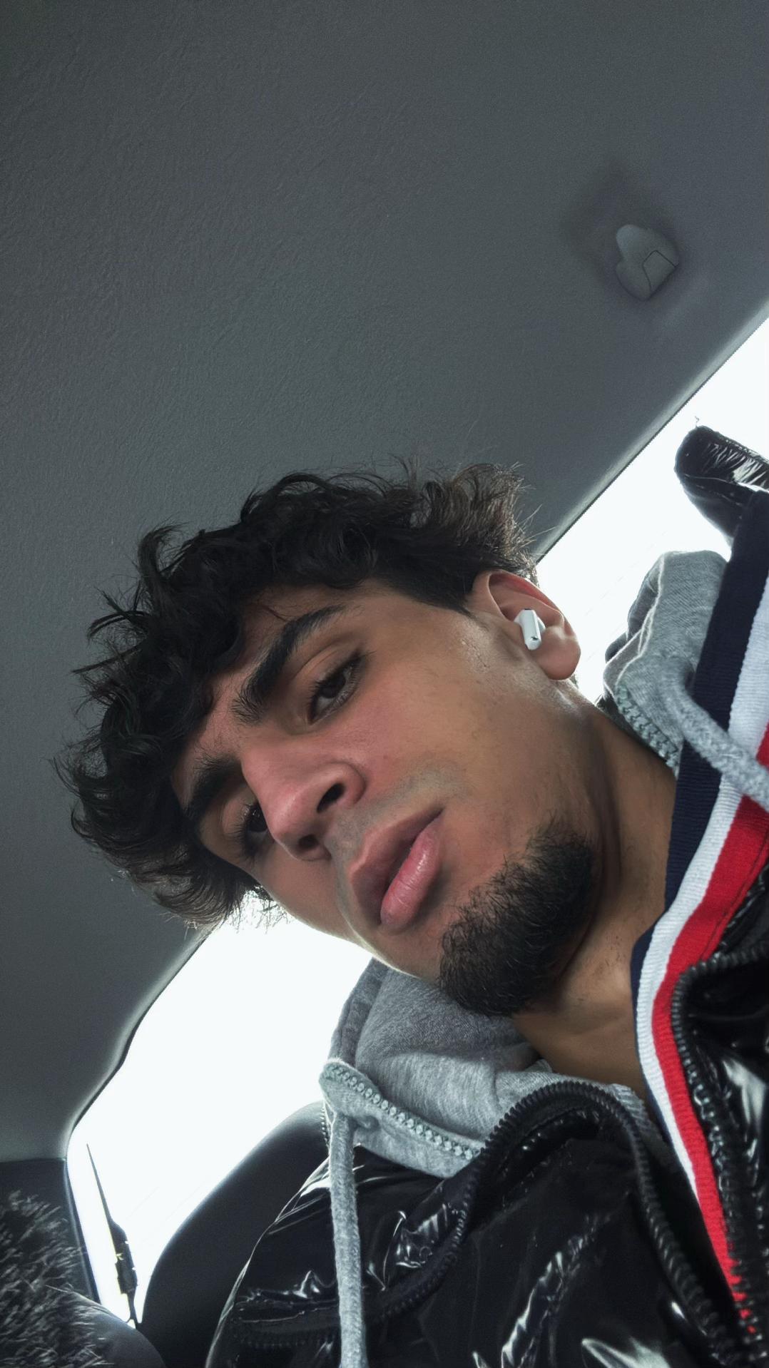 @Hamza🥶