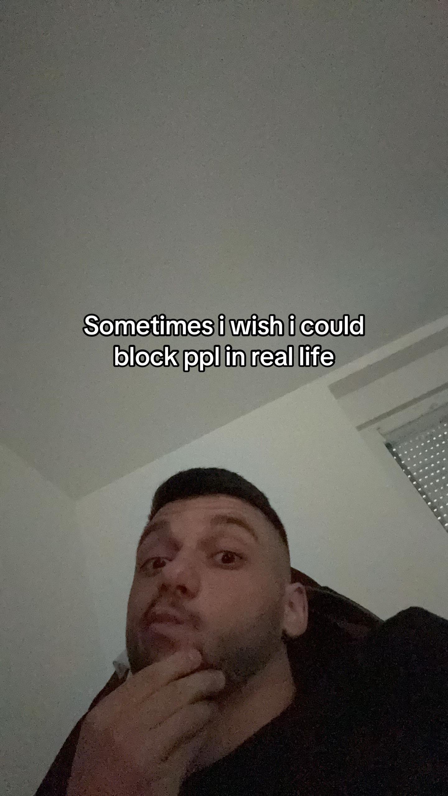 @Aleks🇦🇱