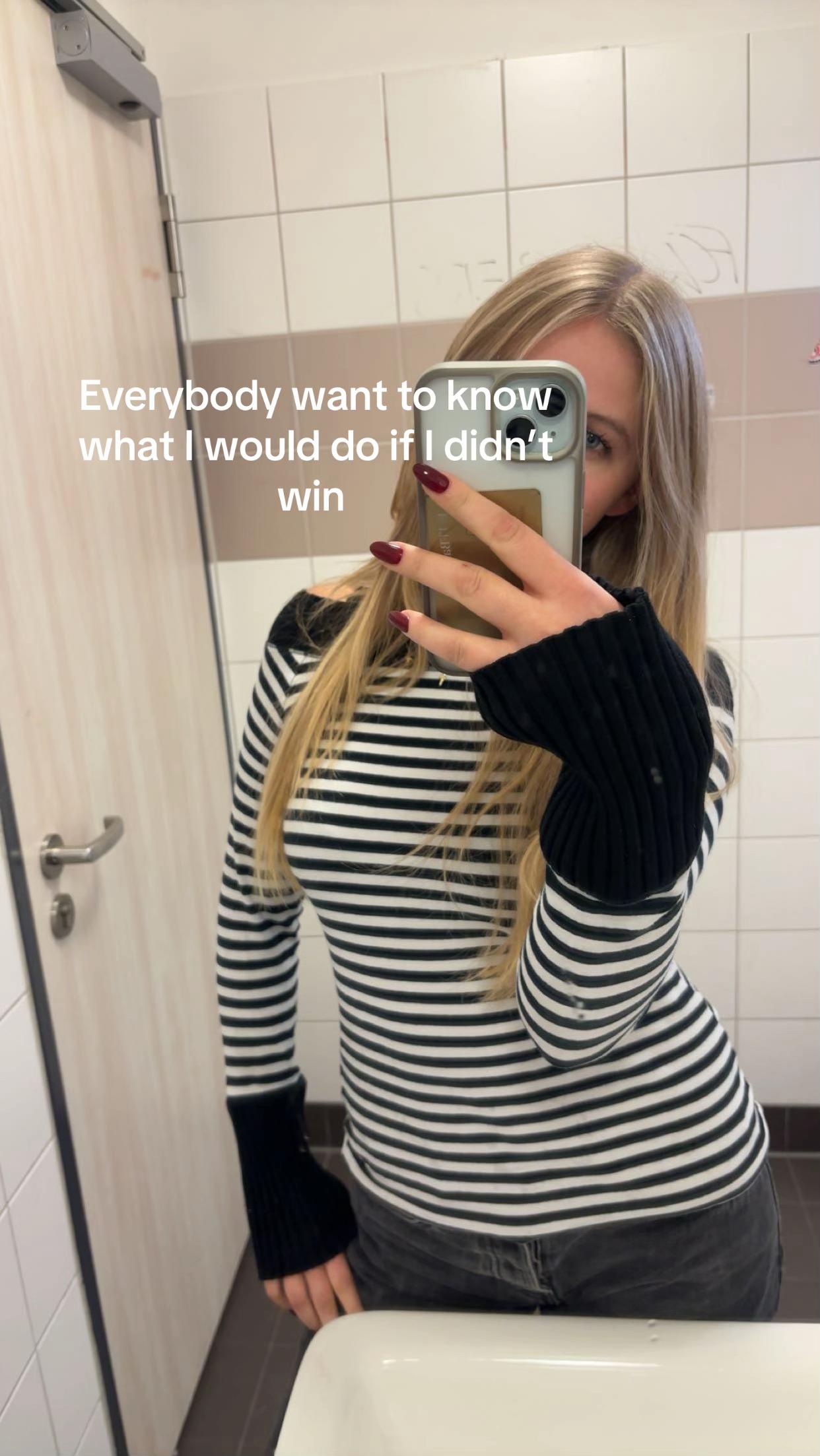 @Salom&eacute;