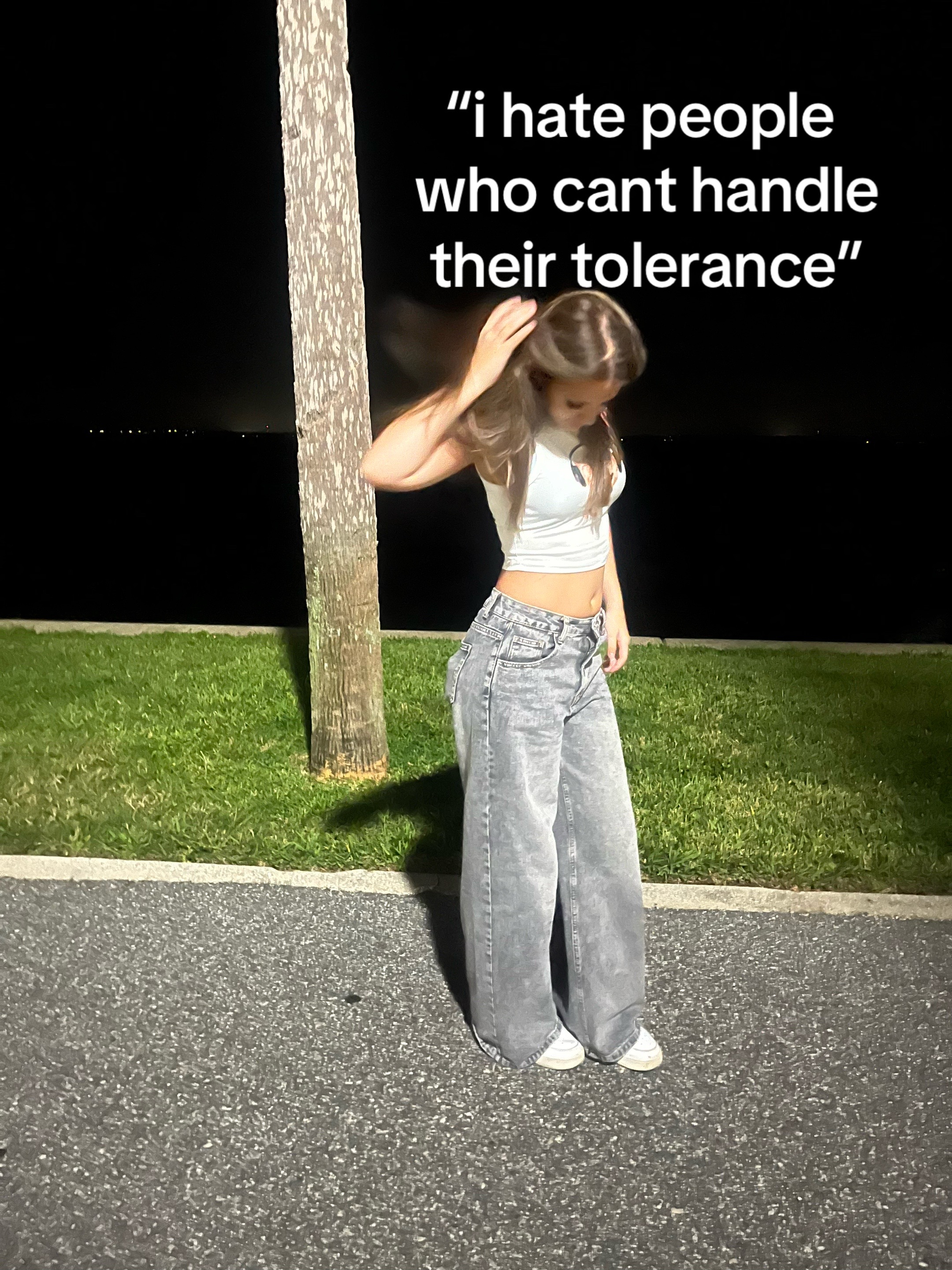 @️