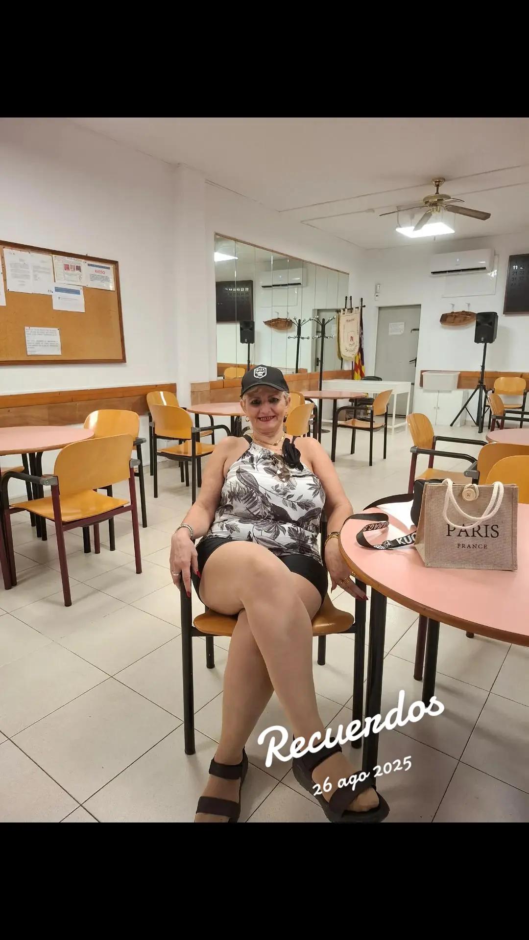 @toñi