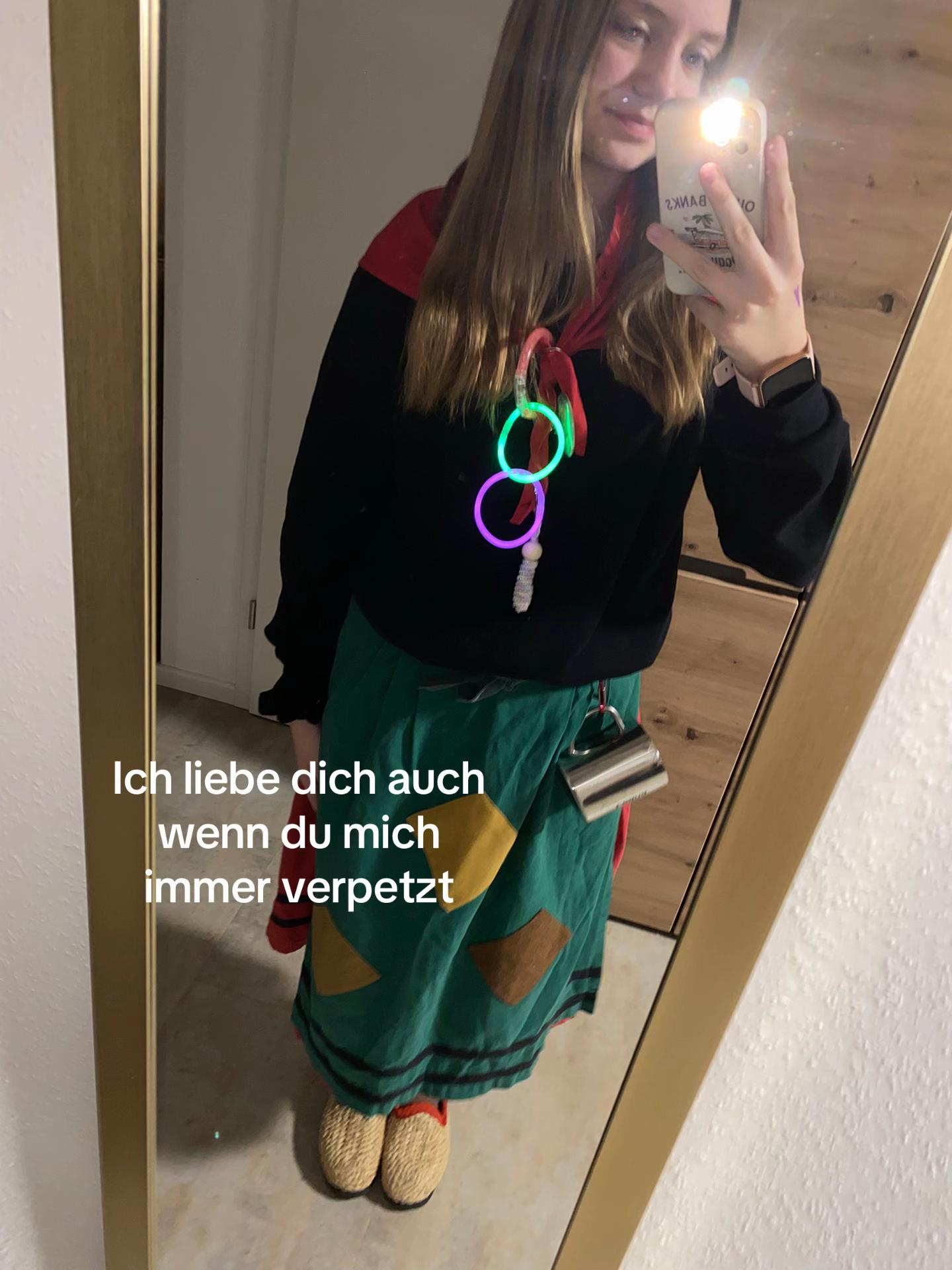 @Leana