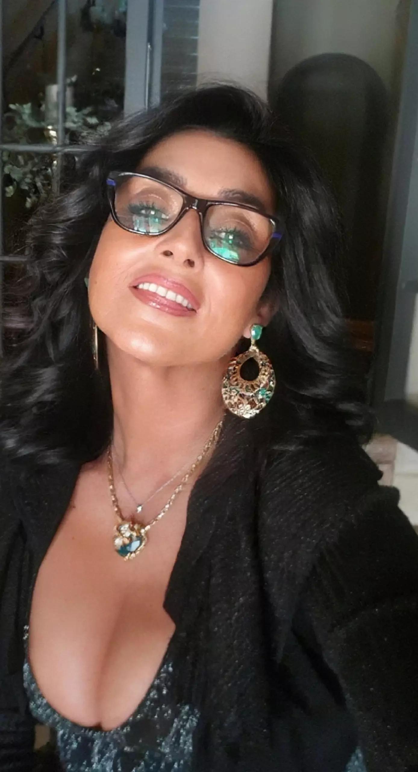 @Rosaria_L