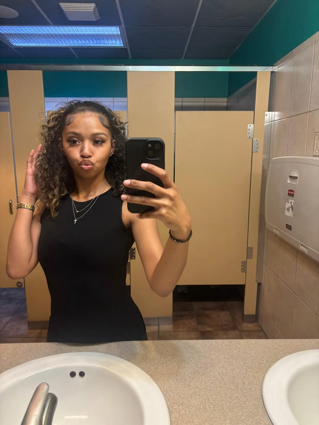 @JenaeMarie🧚🏽