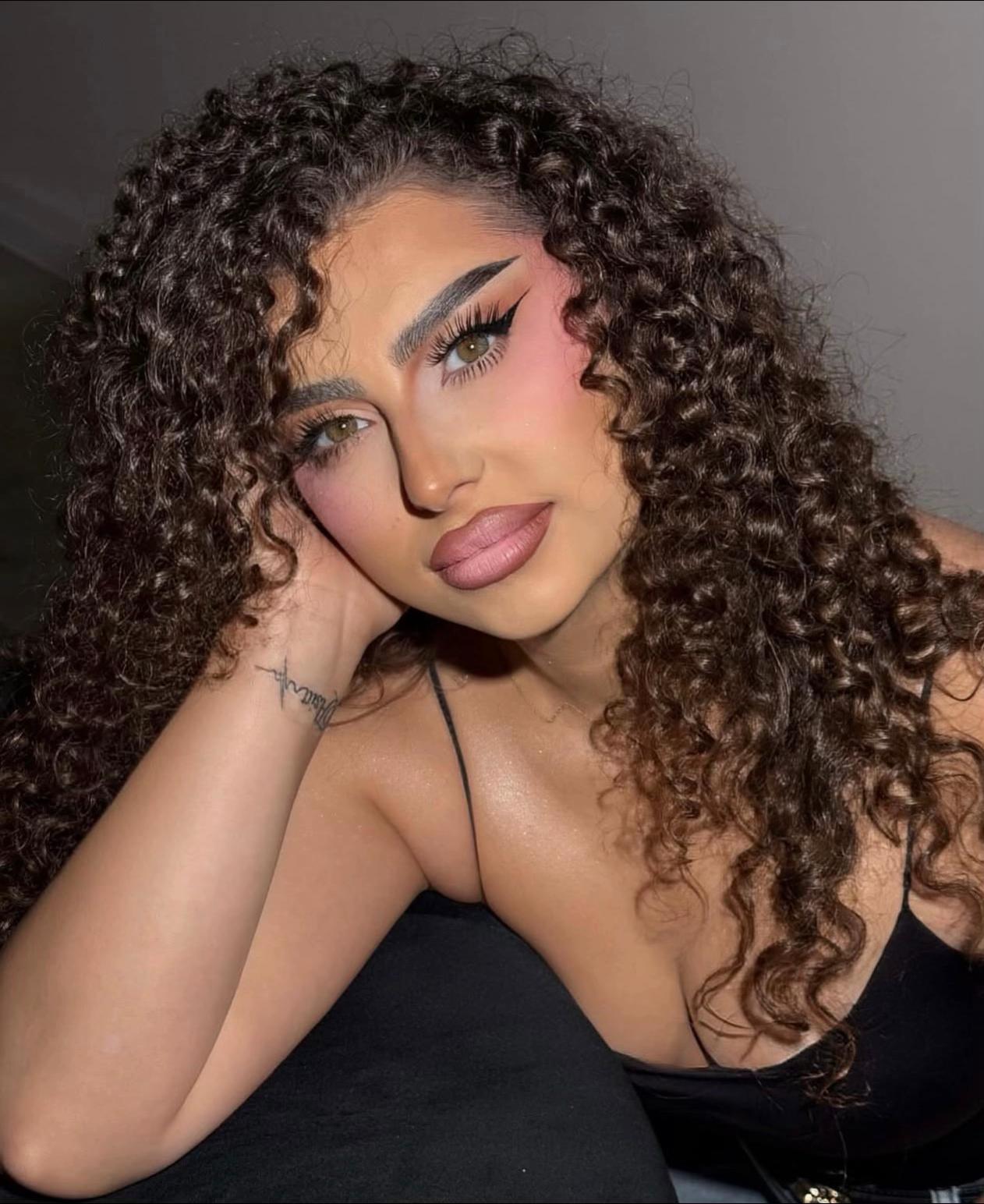 @aleexa27A