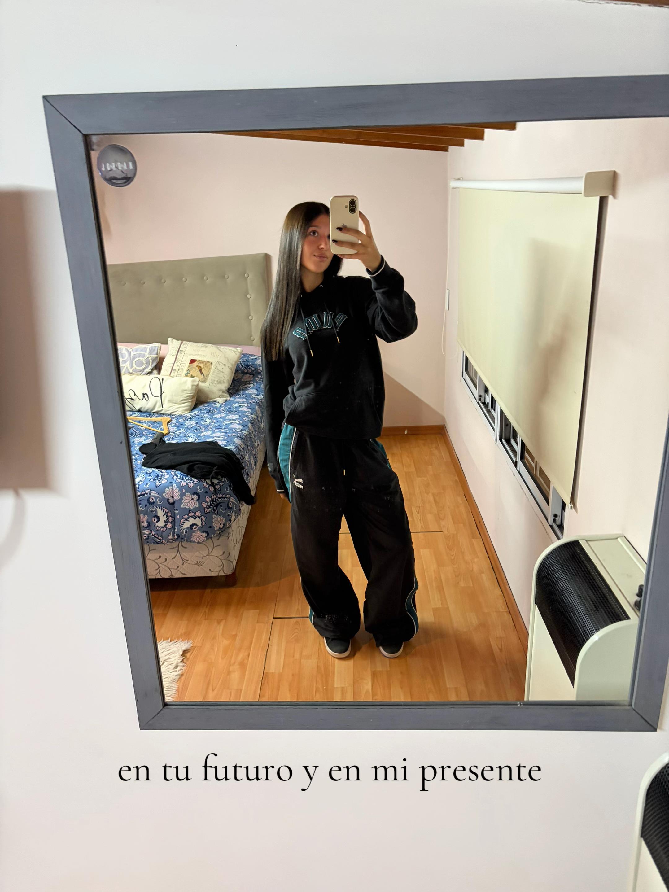 @Lo
