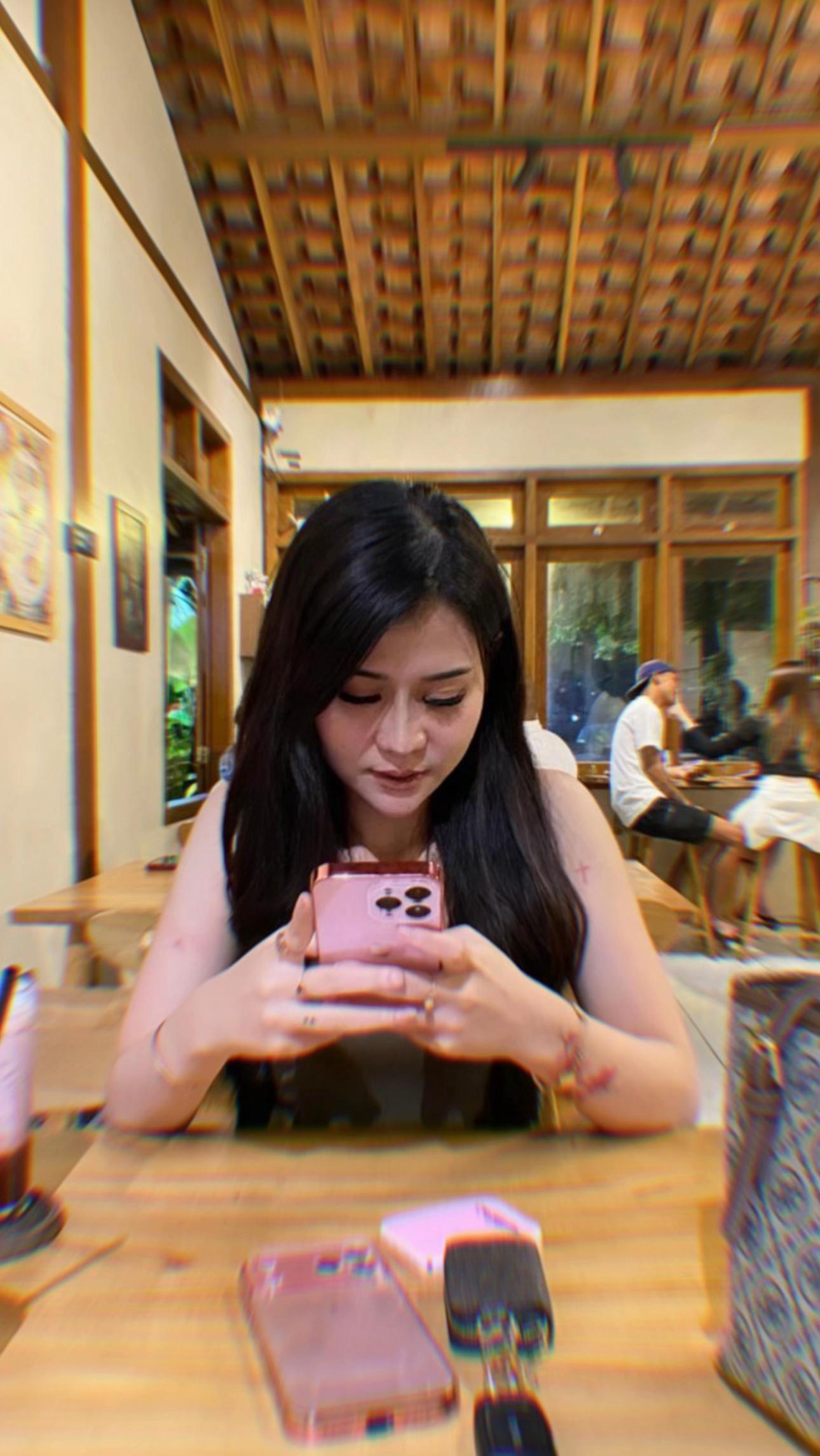 @ebbii