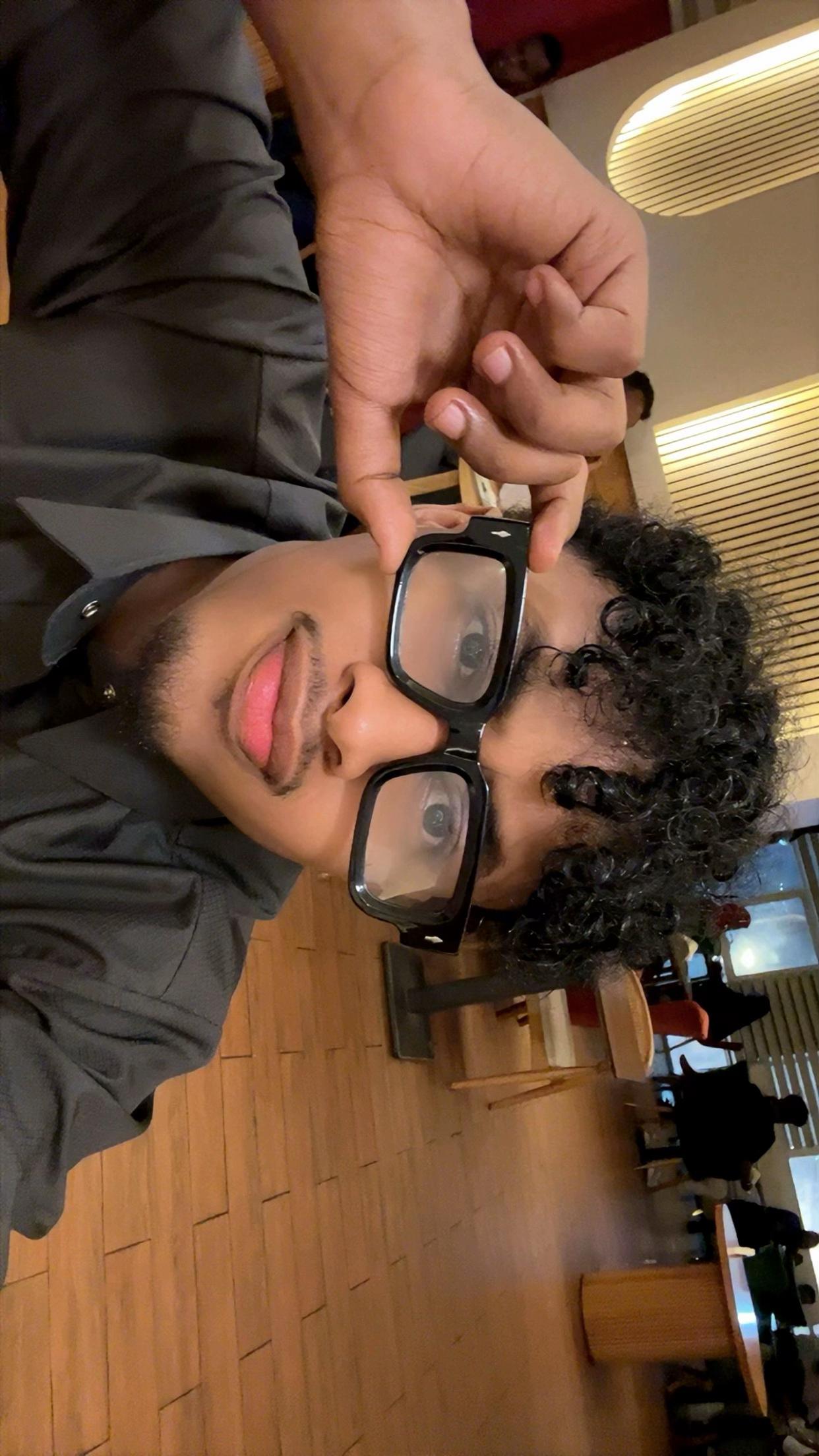 @unvailabl3_