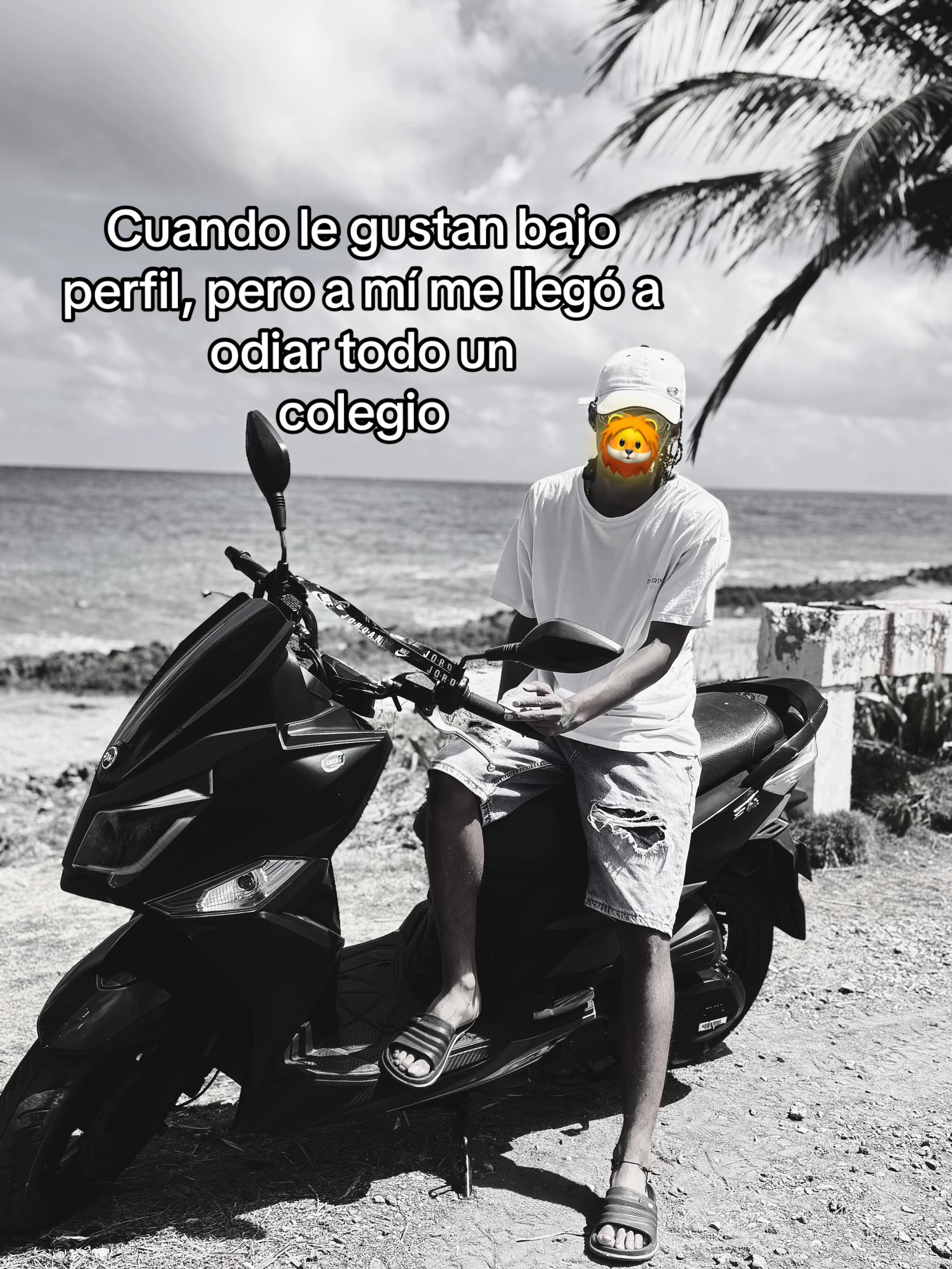 @👤