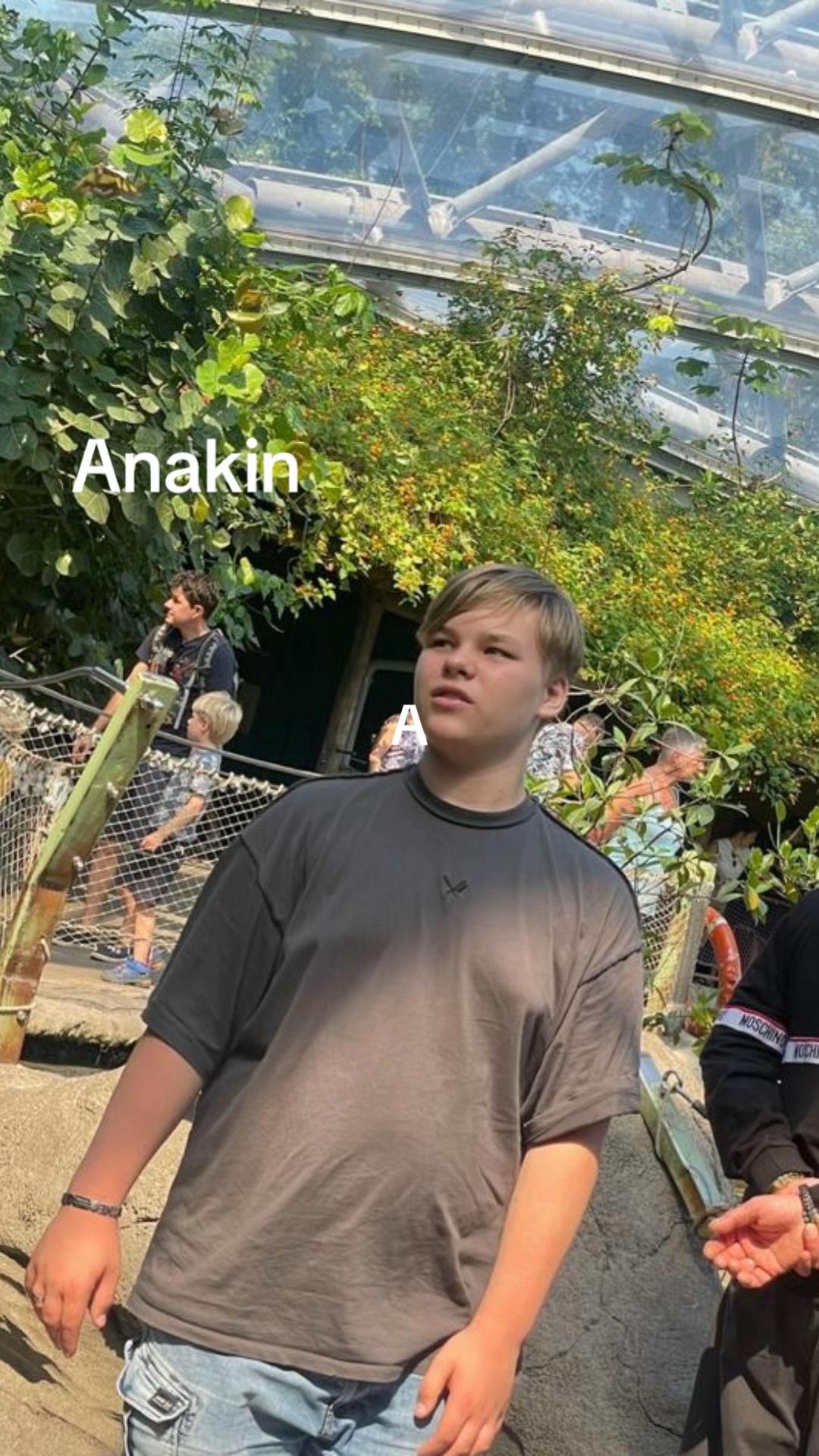 @Adrian🕷️_011