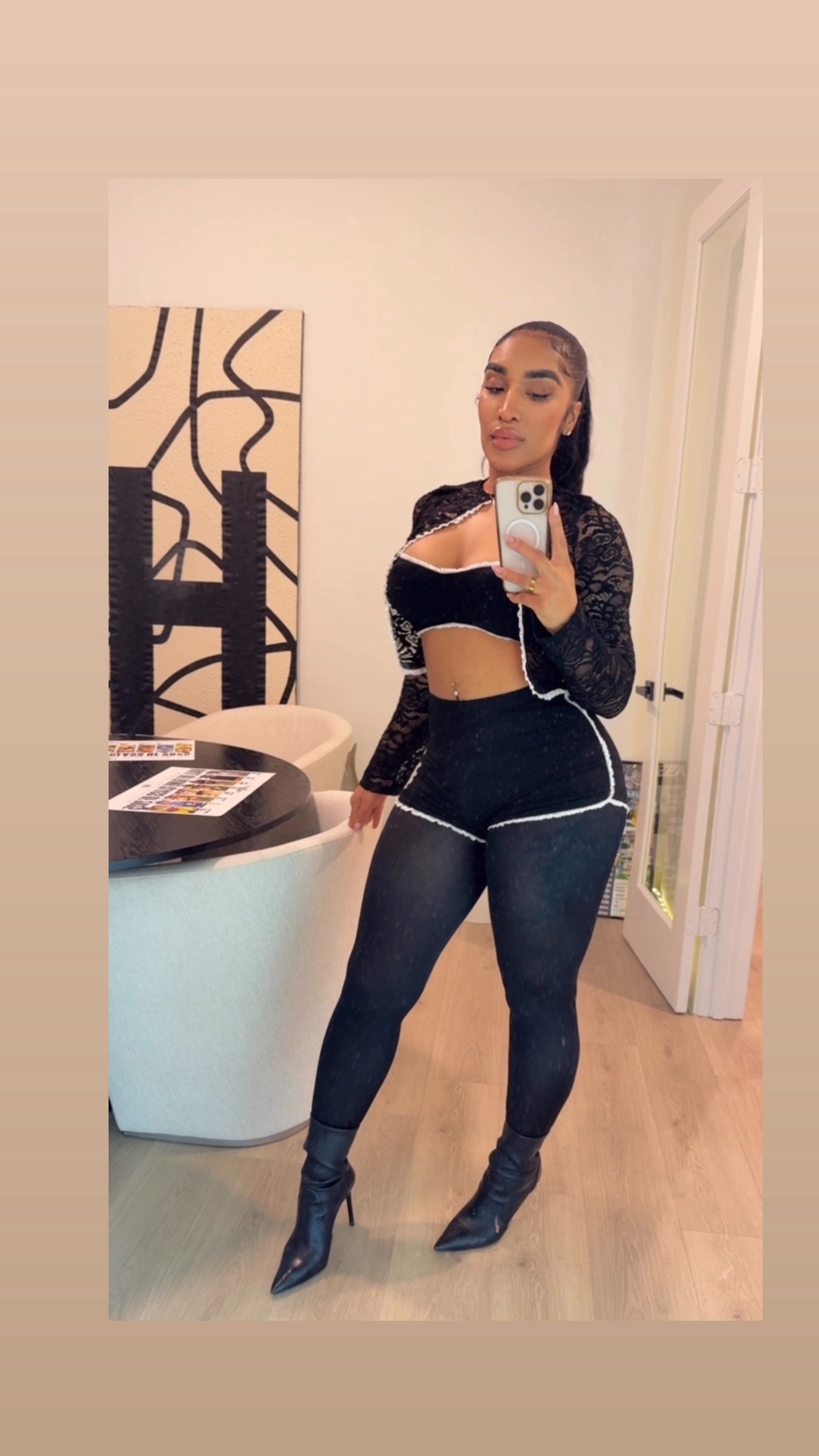 @TomekaRenee