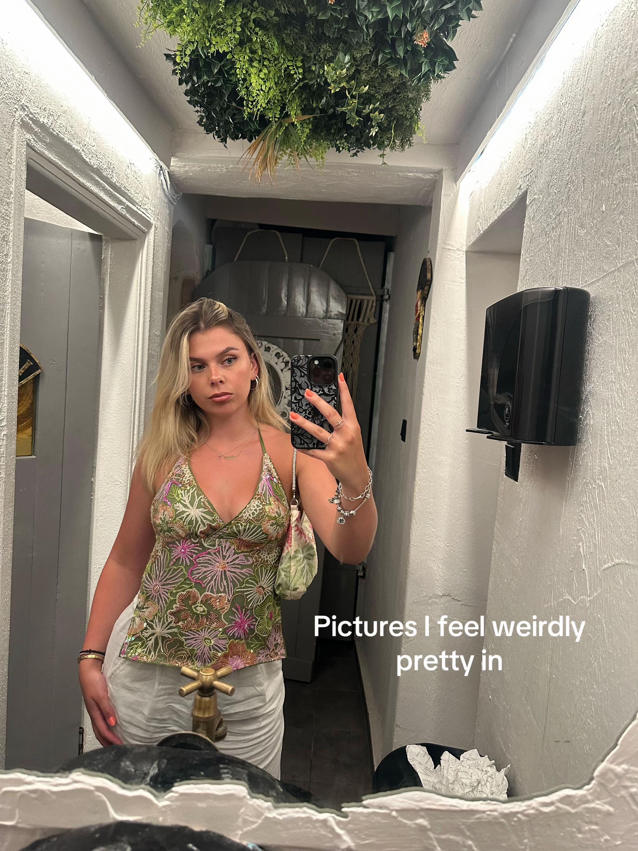 @elena