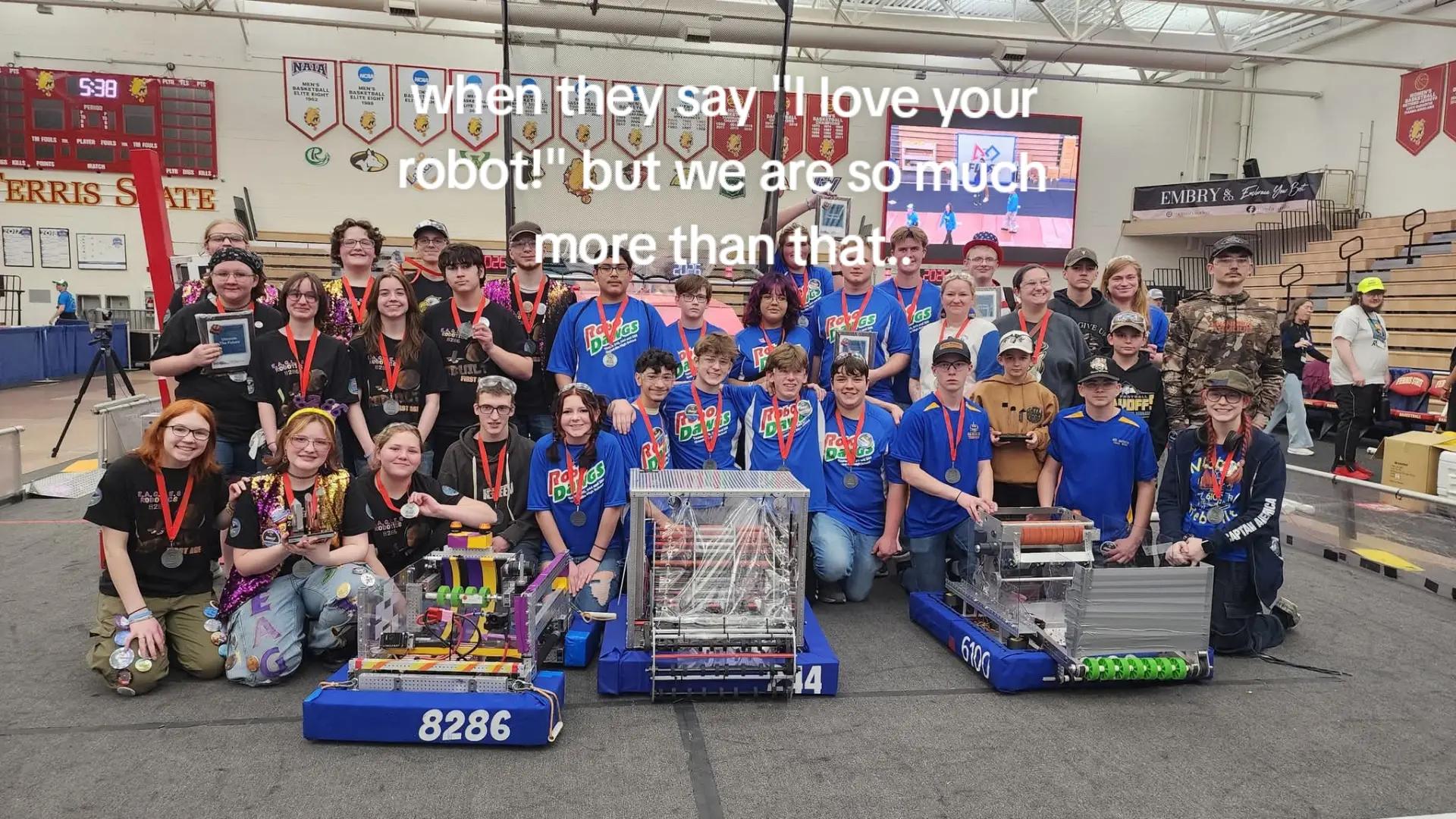 @E.A.G.L.E.S. Robotics 8286