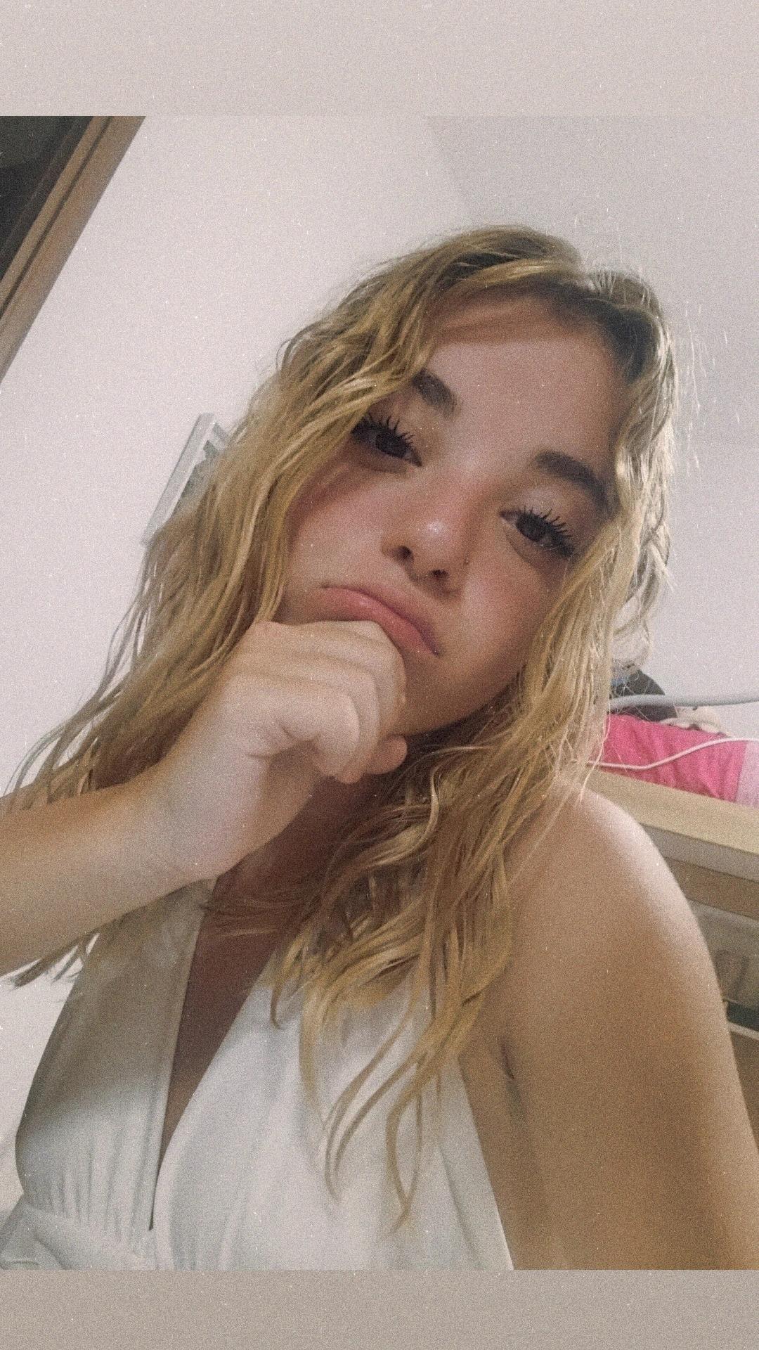 @👸🏼