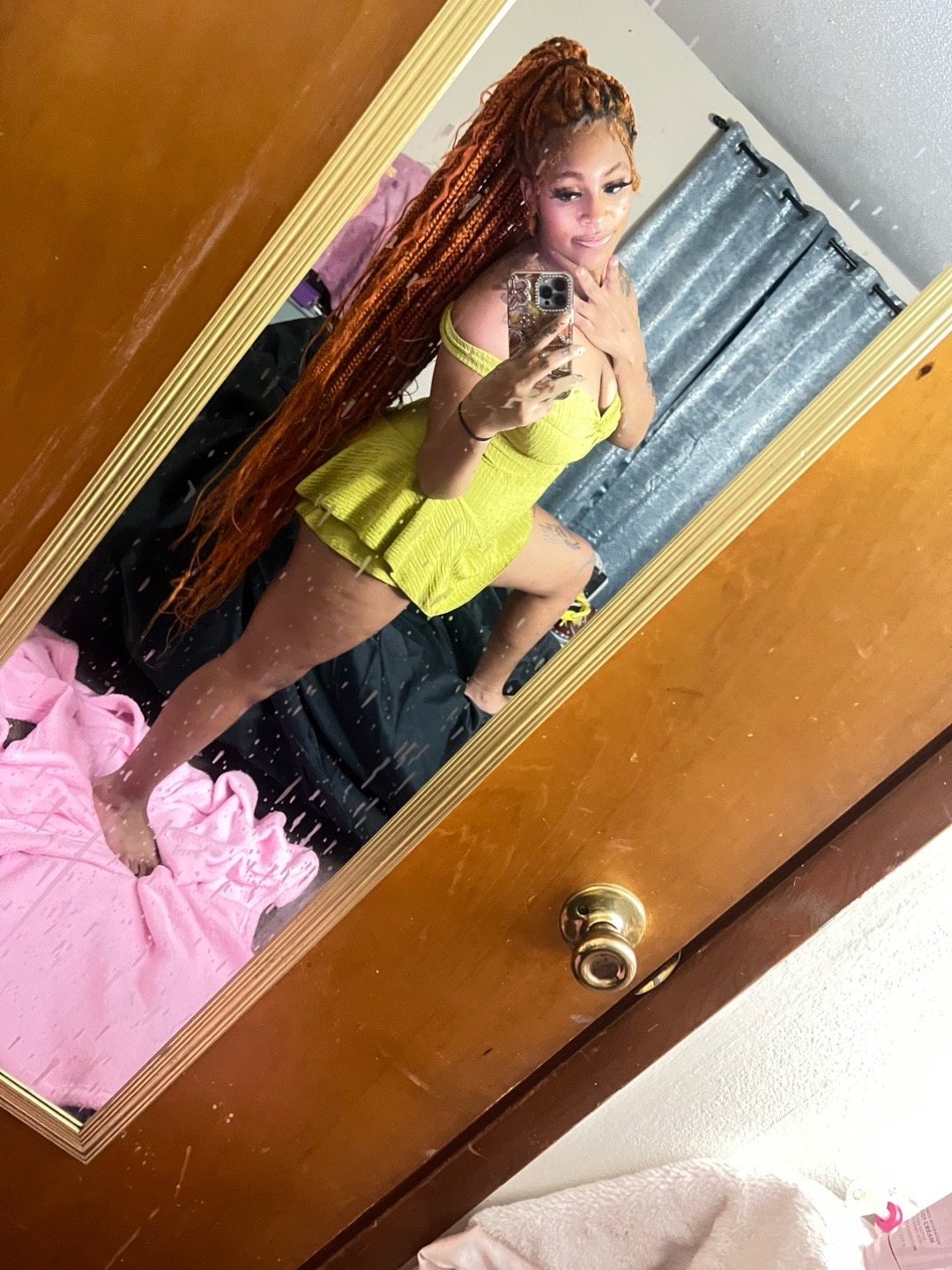 @tattedbaeee 👩🏽&zwj;❤️&zwj;💋&zwj;👩🏽