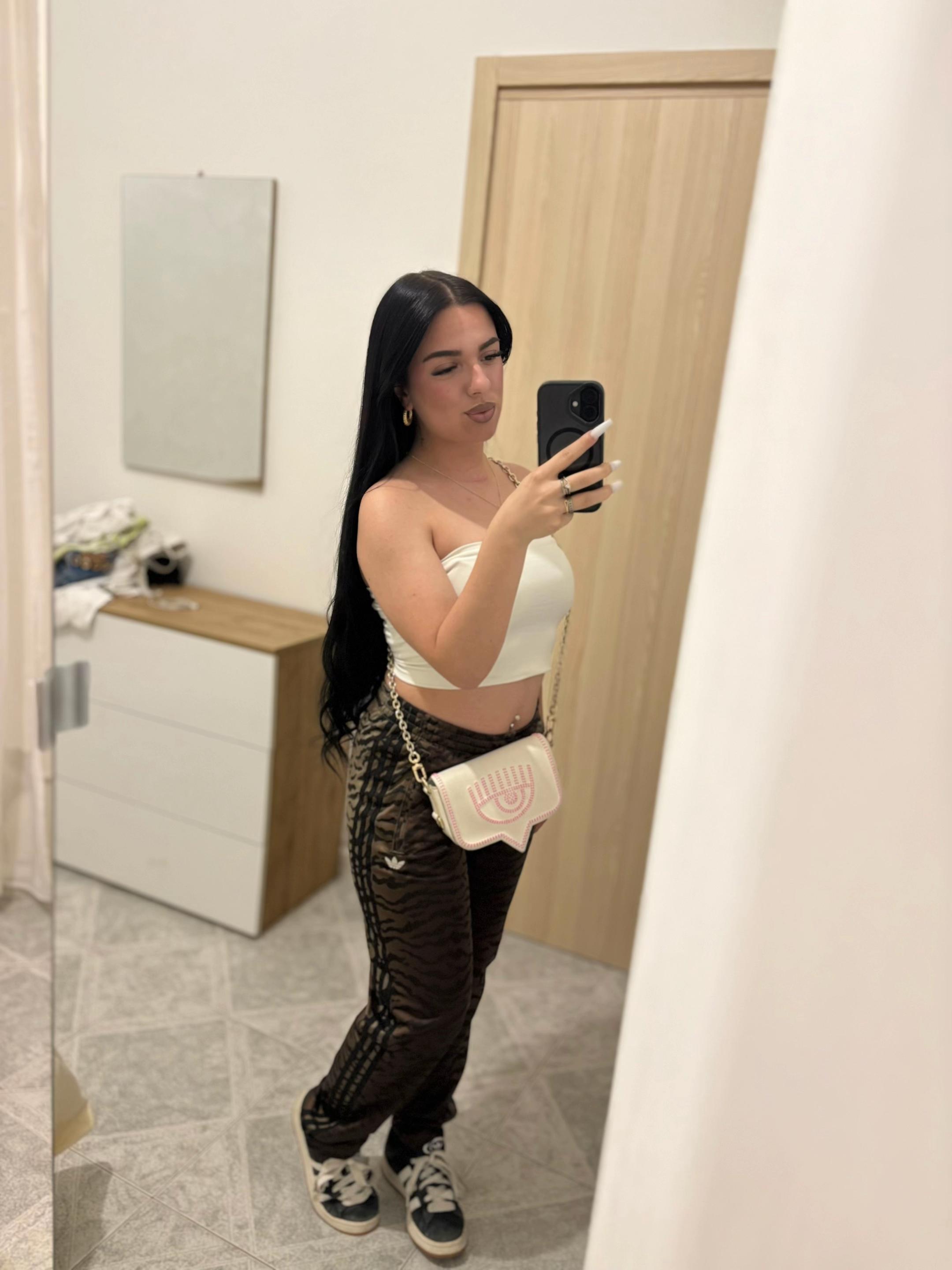 @𝟏𝟕