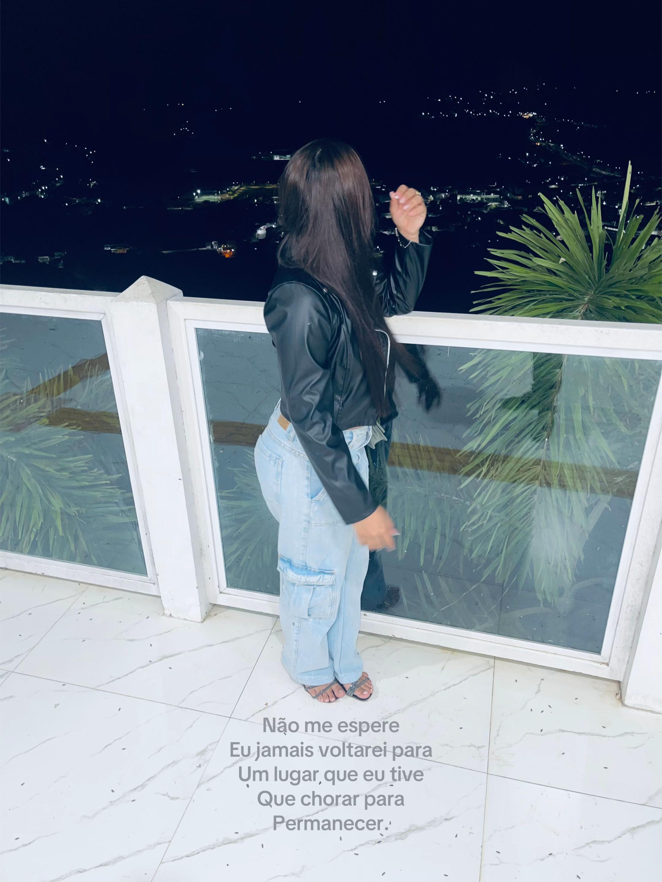 @vitoriamoura_.a