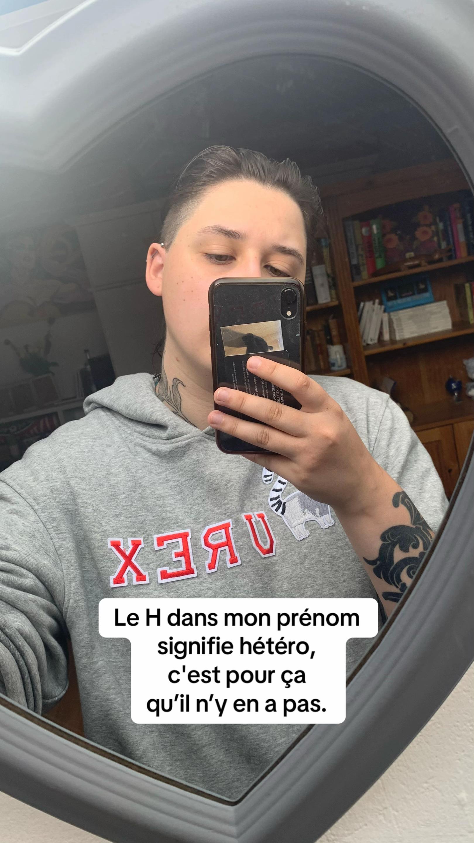 @Laurex | livre_lesbien 📚