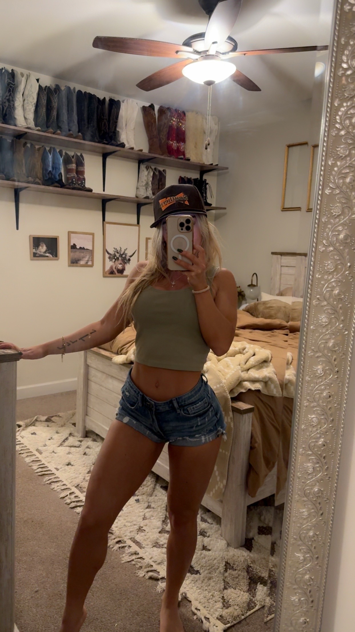@Bella Rovirosa