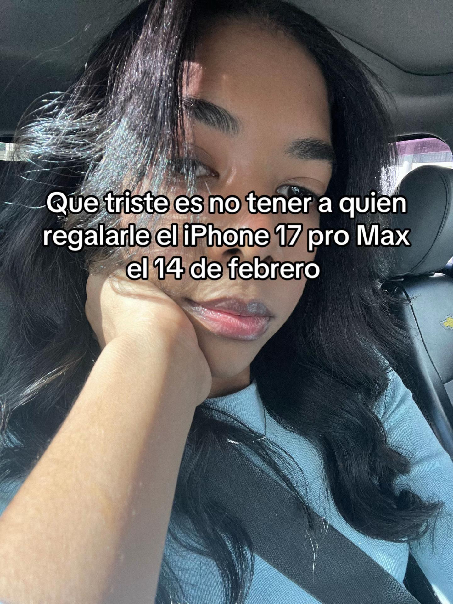 @AngieMontero__